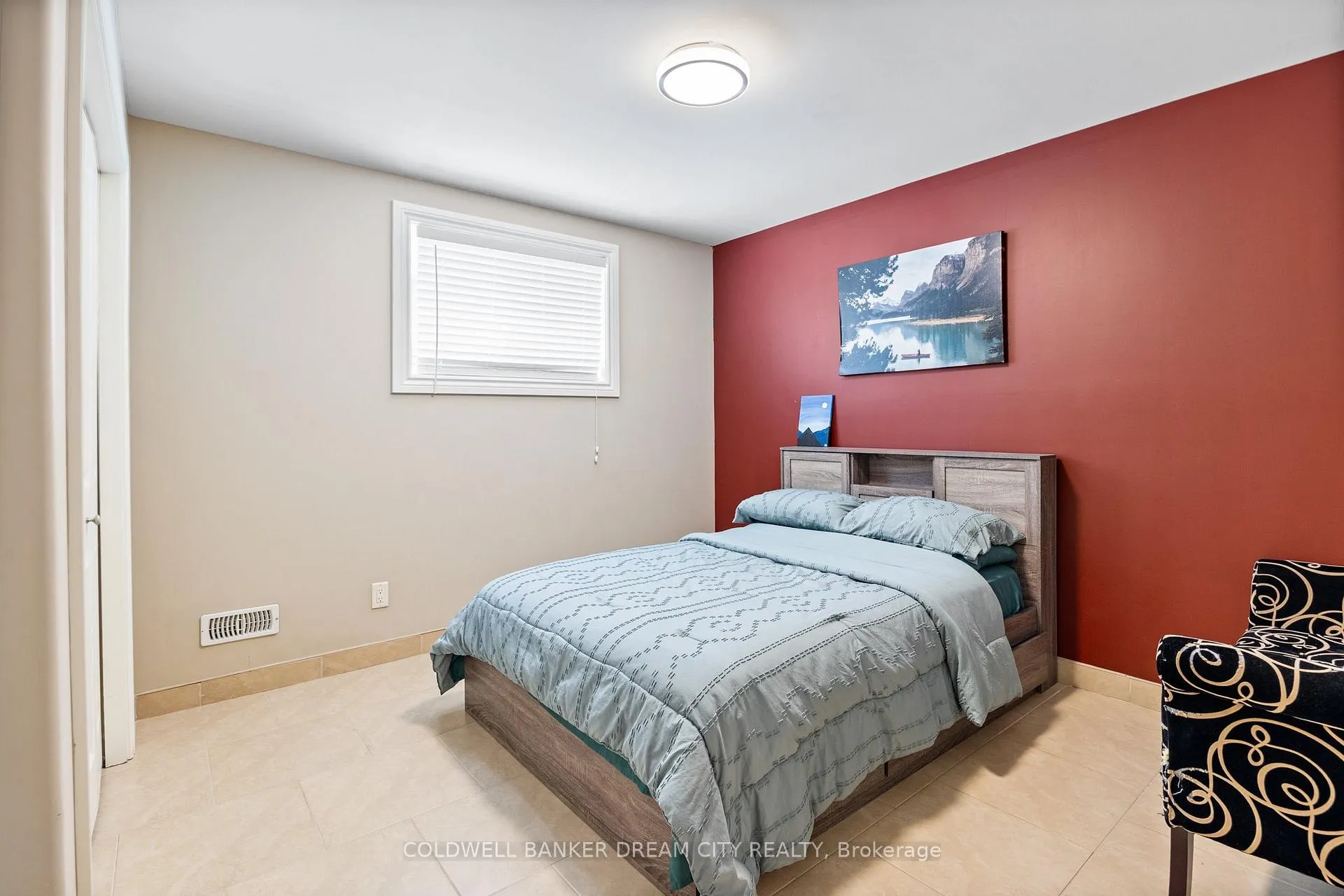 Photo 15 of 239 Branton Crescent, Lakeshore — HOMEH