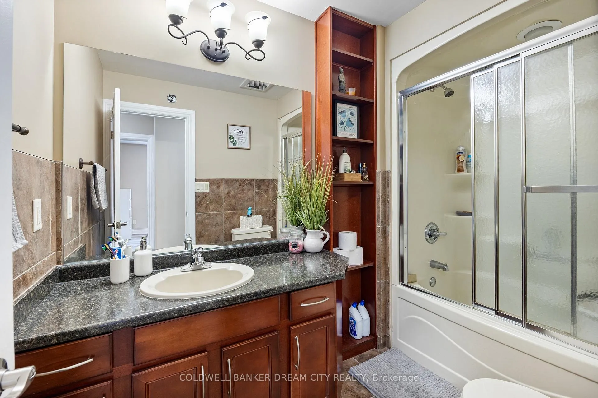Photo 19 of 239 Branton Crescent, Lakeshore — HOMEH