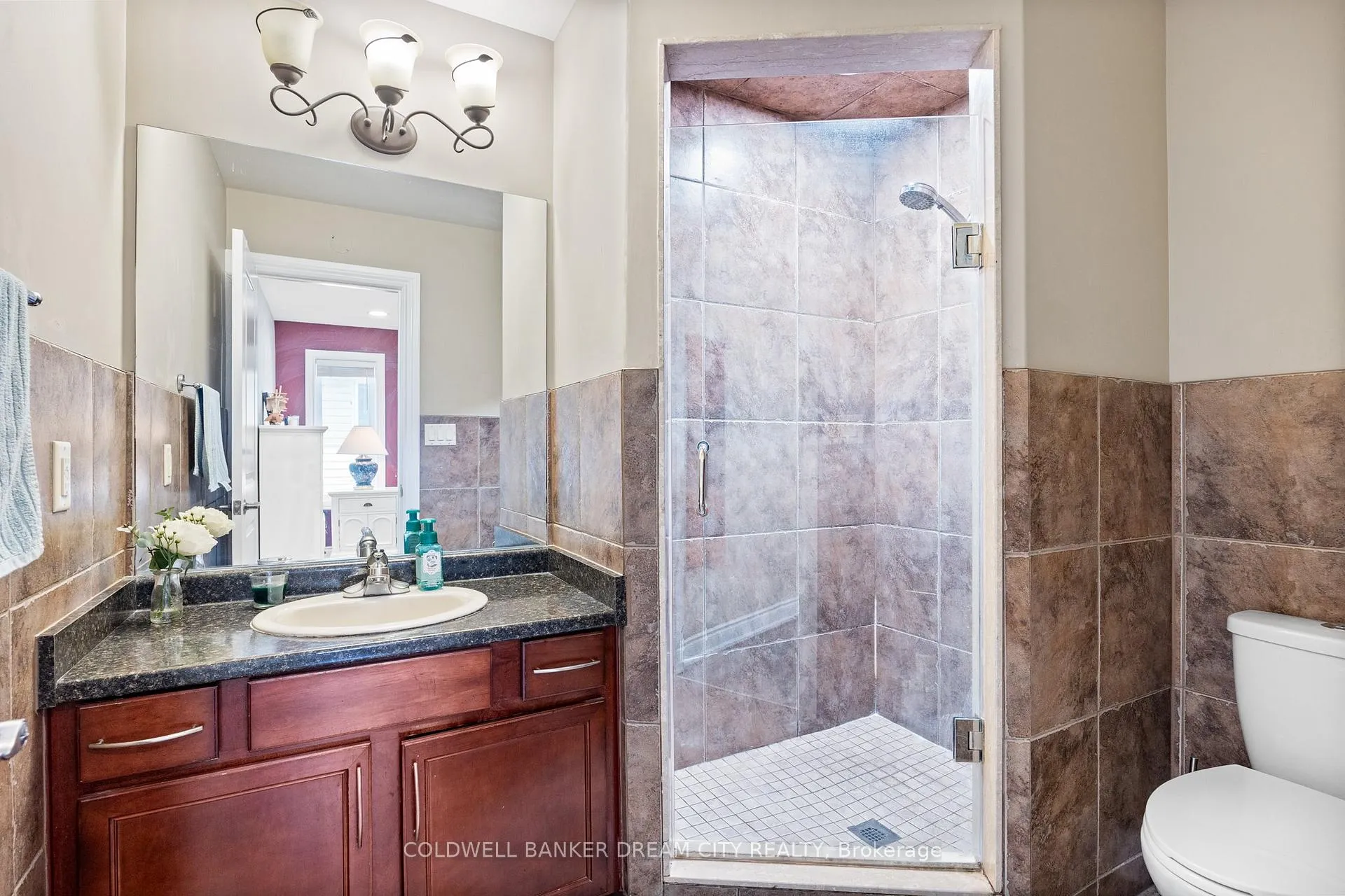 Photo 23 of 239 Branton Crescent, Lakeshore — HOMEH