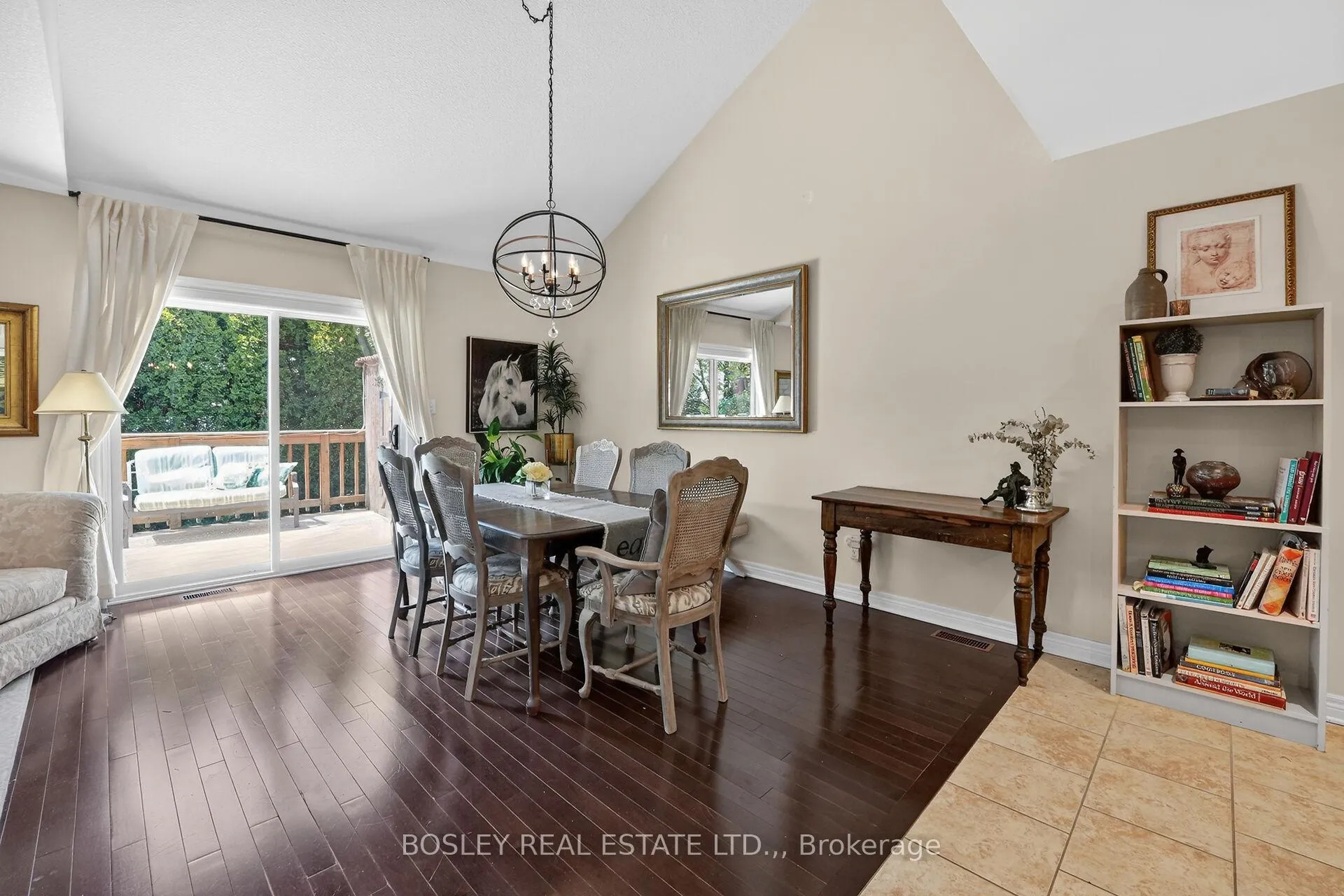 Photo 7 of Unit Unit 12, 7 Gibson Place, St. Catharines, Downtown — HOMEH
