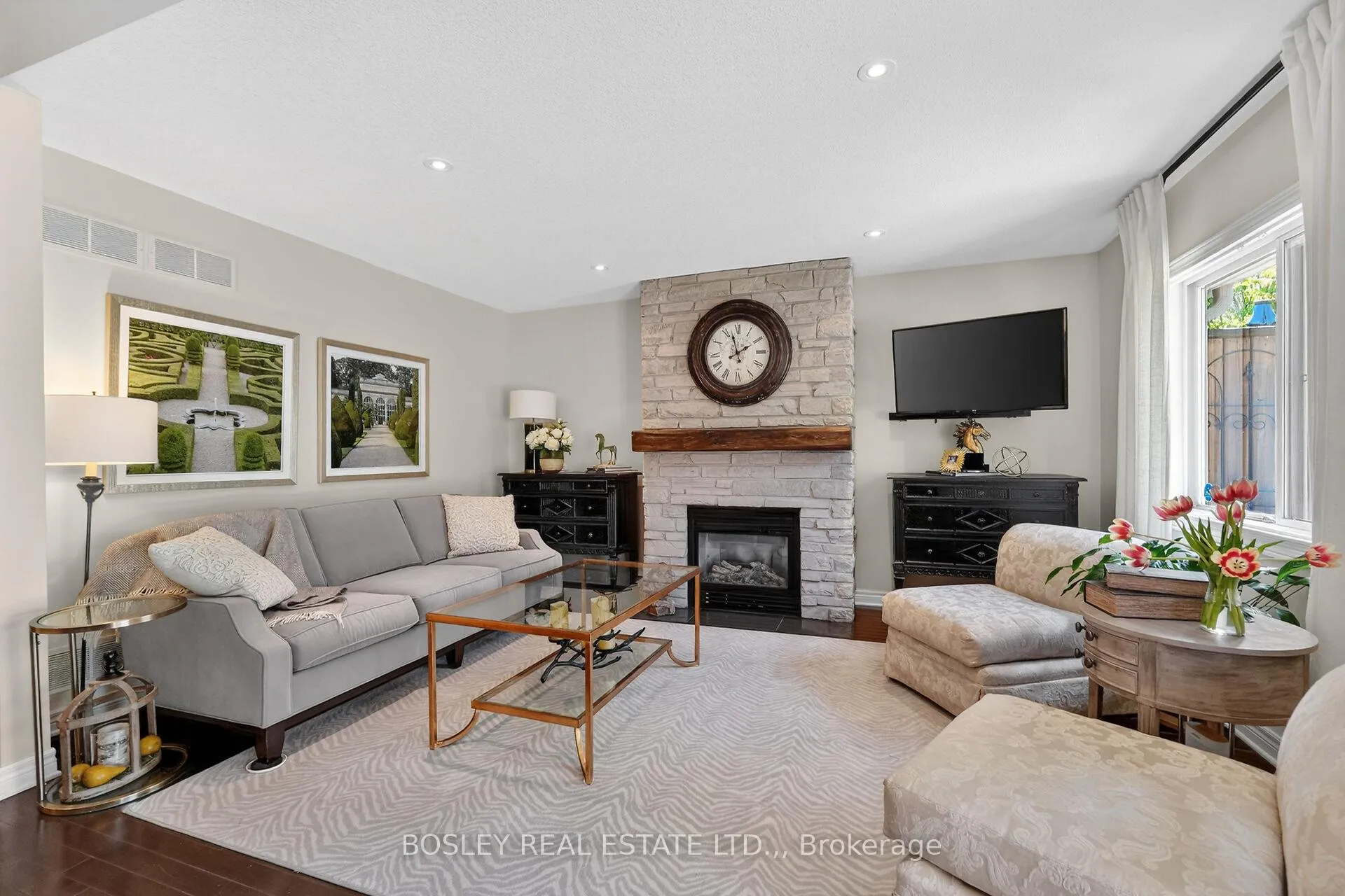 Photo 8 of Unit Unit 12, 7 Gibson Place, St. Catharines, Downtown — HOMEH