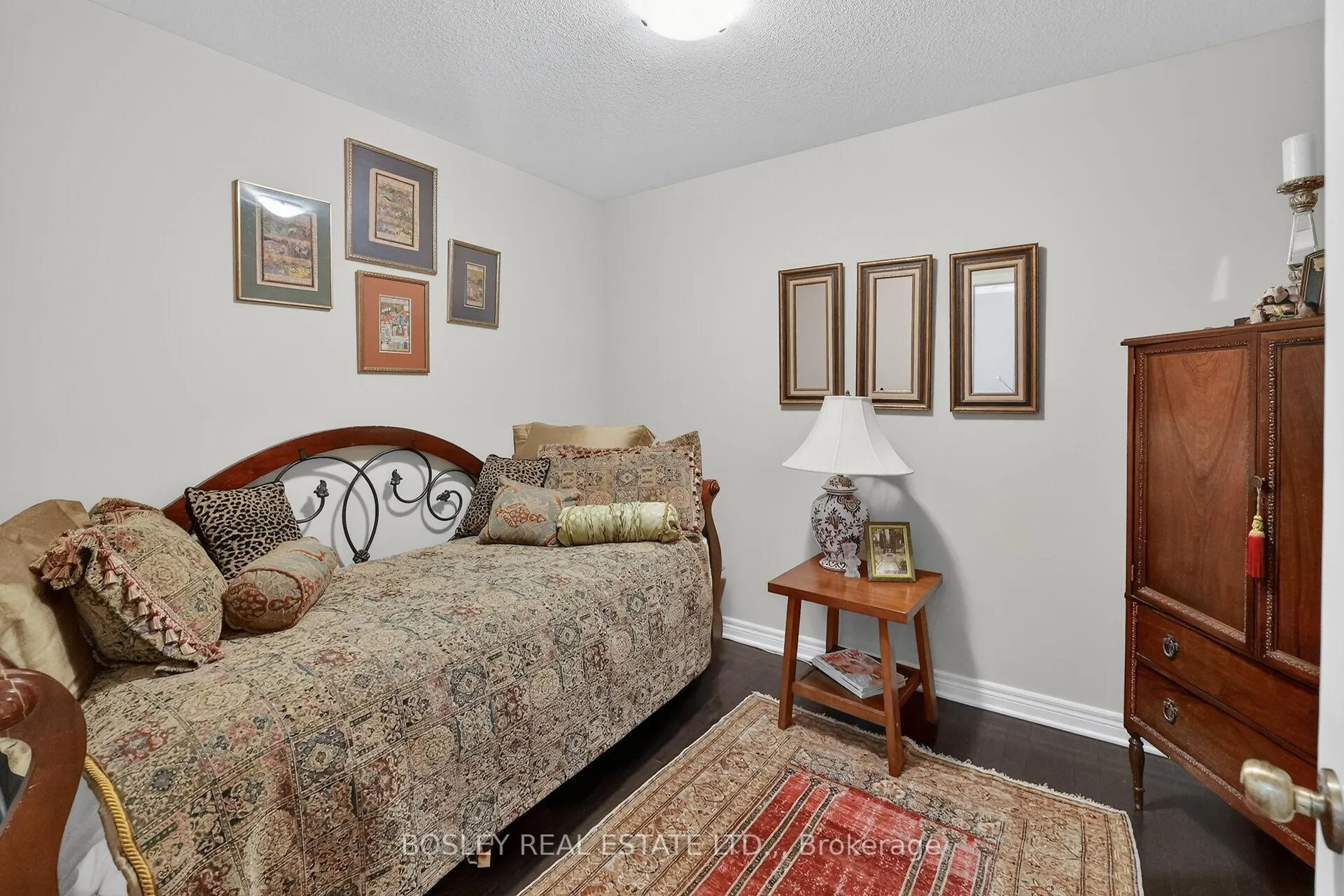 Photo 14 of Unit Unit 12, 7 Gibson Place, St. Catharines, Downtown — HOMEH