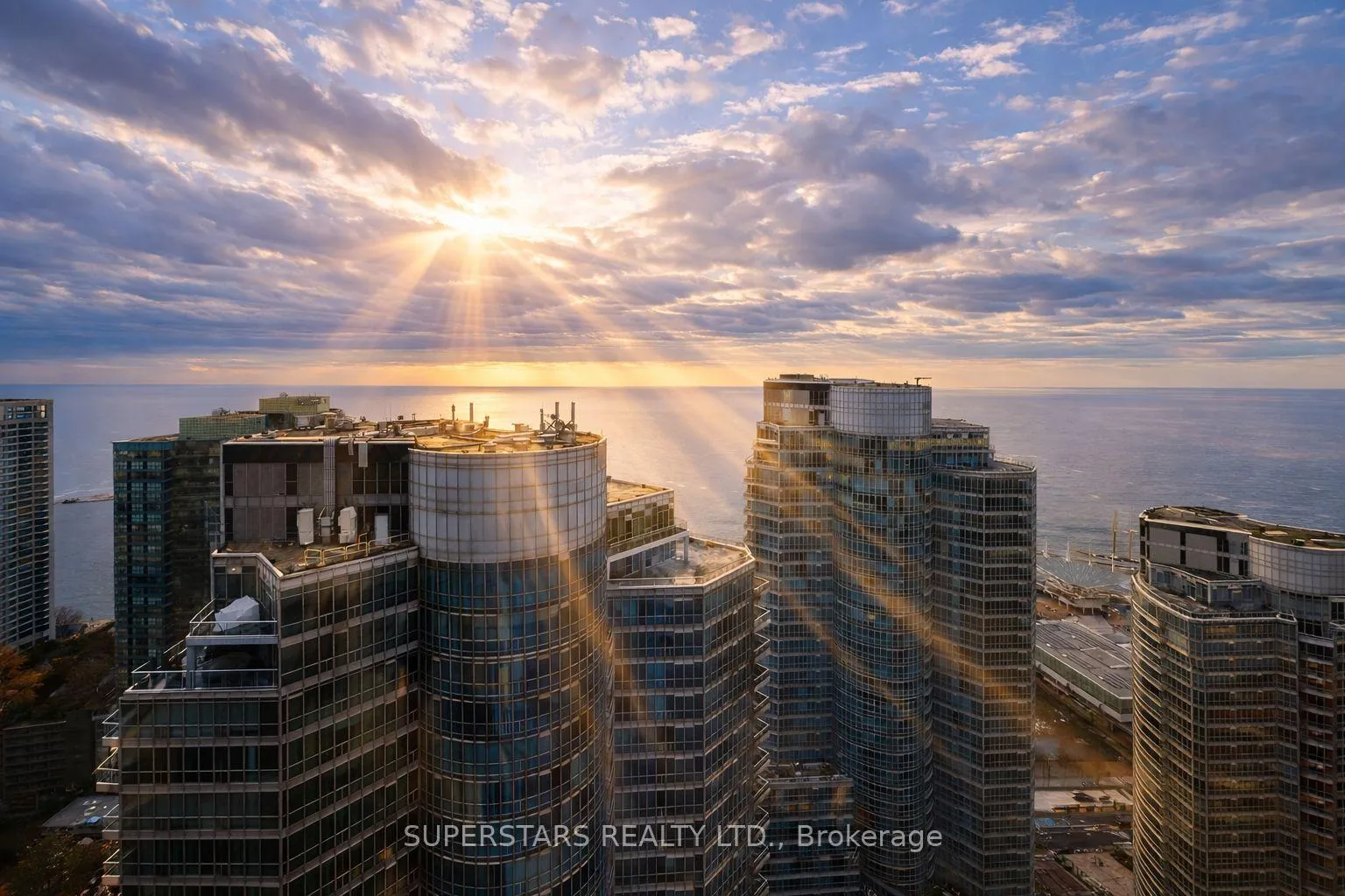 Photo 22 of Unit 4208, 10 York Street, Toronto, Waterfront Communities — HOMEH