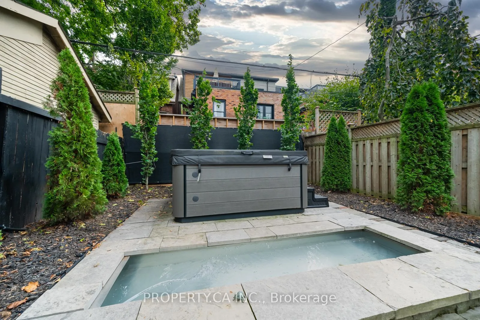 Photo 37 of 43 Bernard Avenue, Toronto, The Annex — HOMEH