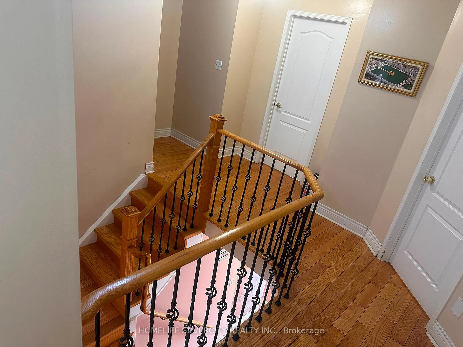 Photo 8 of 6 Silverbell Court, Brampton, Fletcher's Meadow — HOMEH