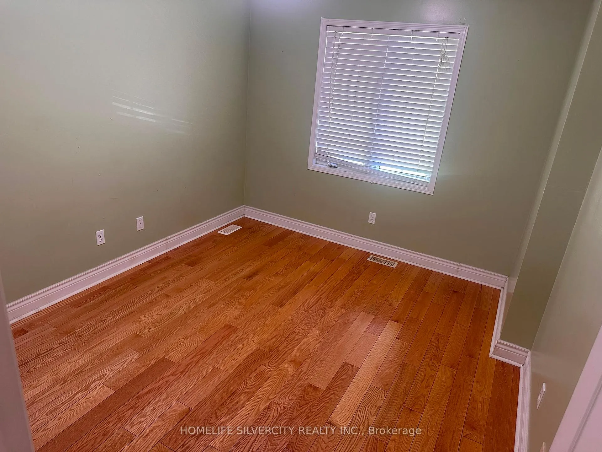 Photo 16 of 6 Silverbell Court, Brampton, Fletcher's Meadow — HOMEH