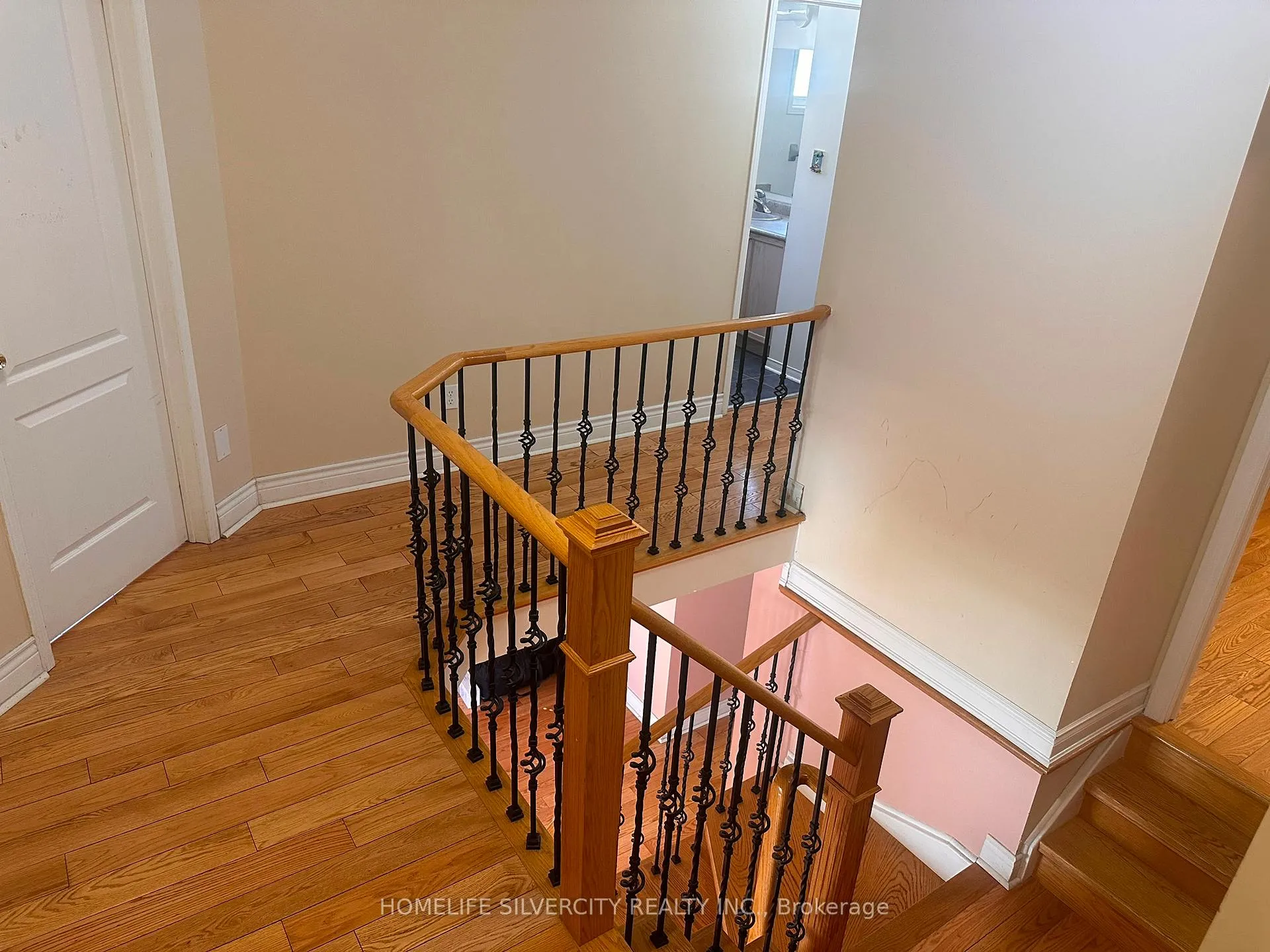 Photo 17 of 6 Silverbell Court, Brampton, Fletcher's Meadow — HOMEH