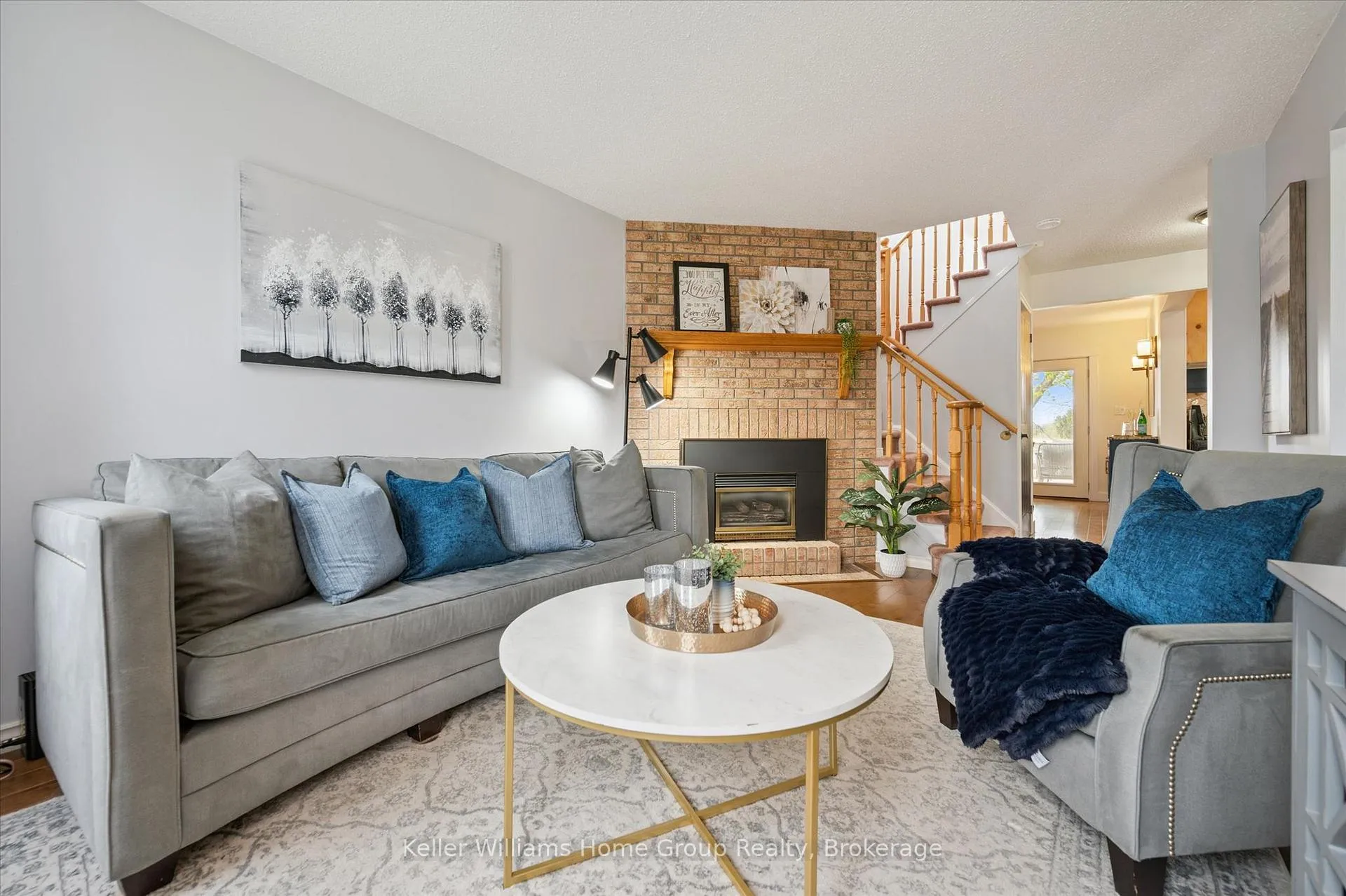 Photo 9 of 653 Holman Crescent, Centre Wellington, Fergus — HOMEH