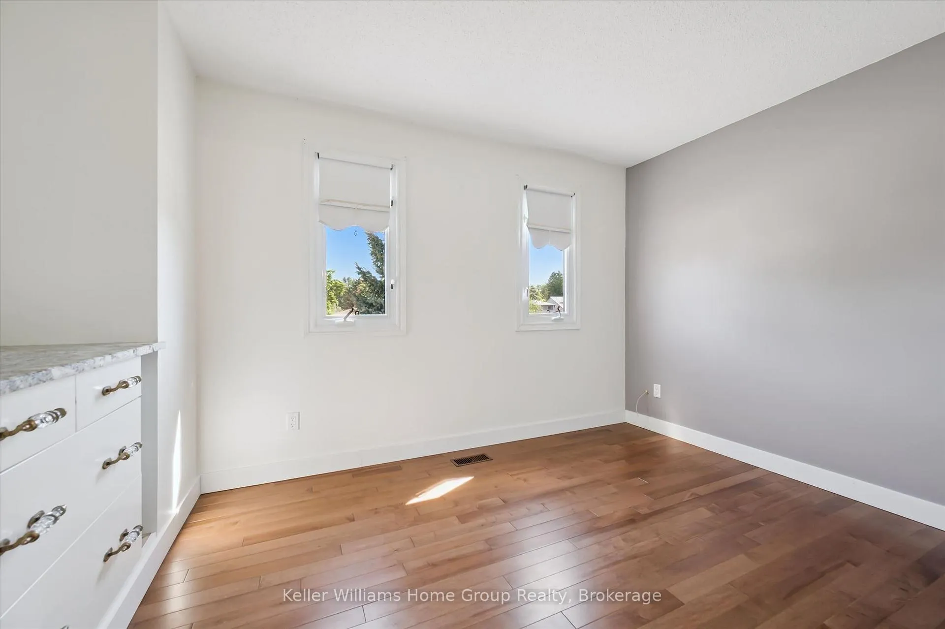 Photo 28 of 653 Holman Crescent, Centre Wellington, Fergus — HOMEH