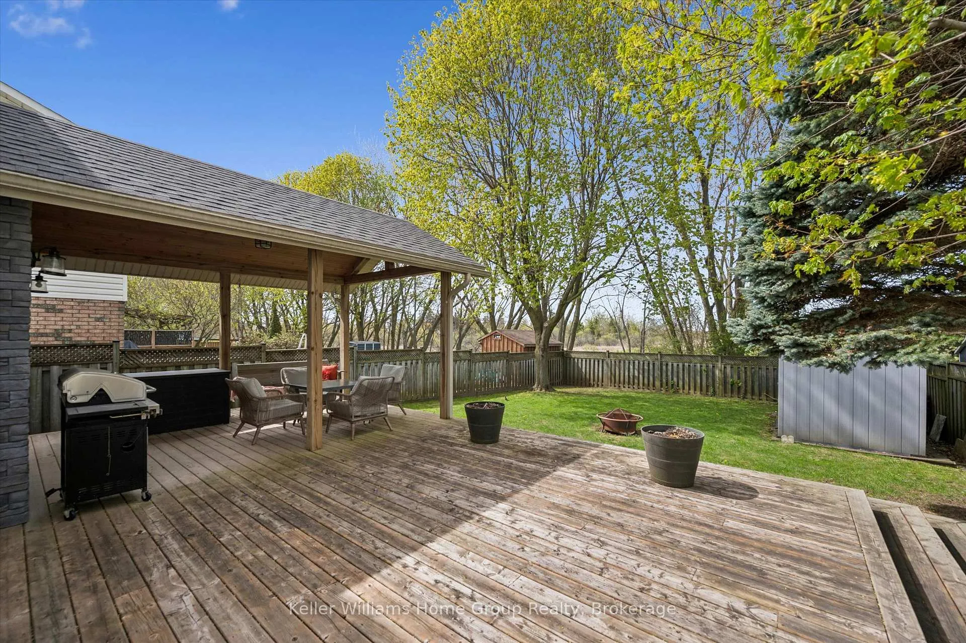 Photo 37 of 653 Holman Crescent, Centre Wellington, Fergus — HOMEH