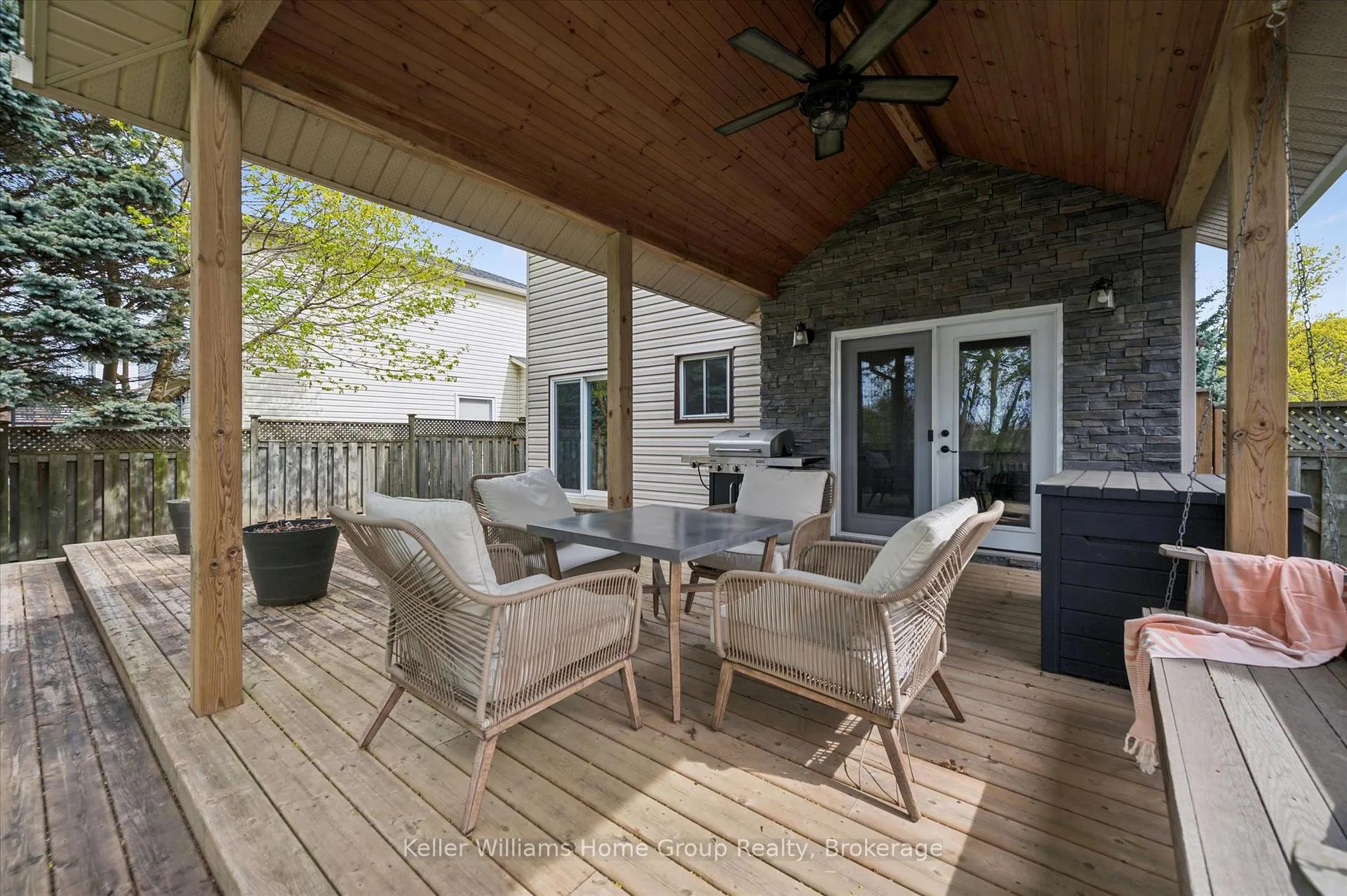 Photo 40 of 653 Holman Crescent, Centre Wellington, Fergus — HOMEH