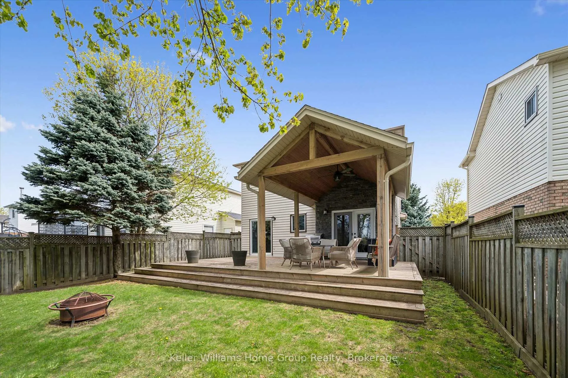 Photo 43 of 653 Holman Crescent, Centre Wellington, Fergus — HOMEH