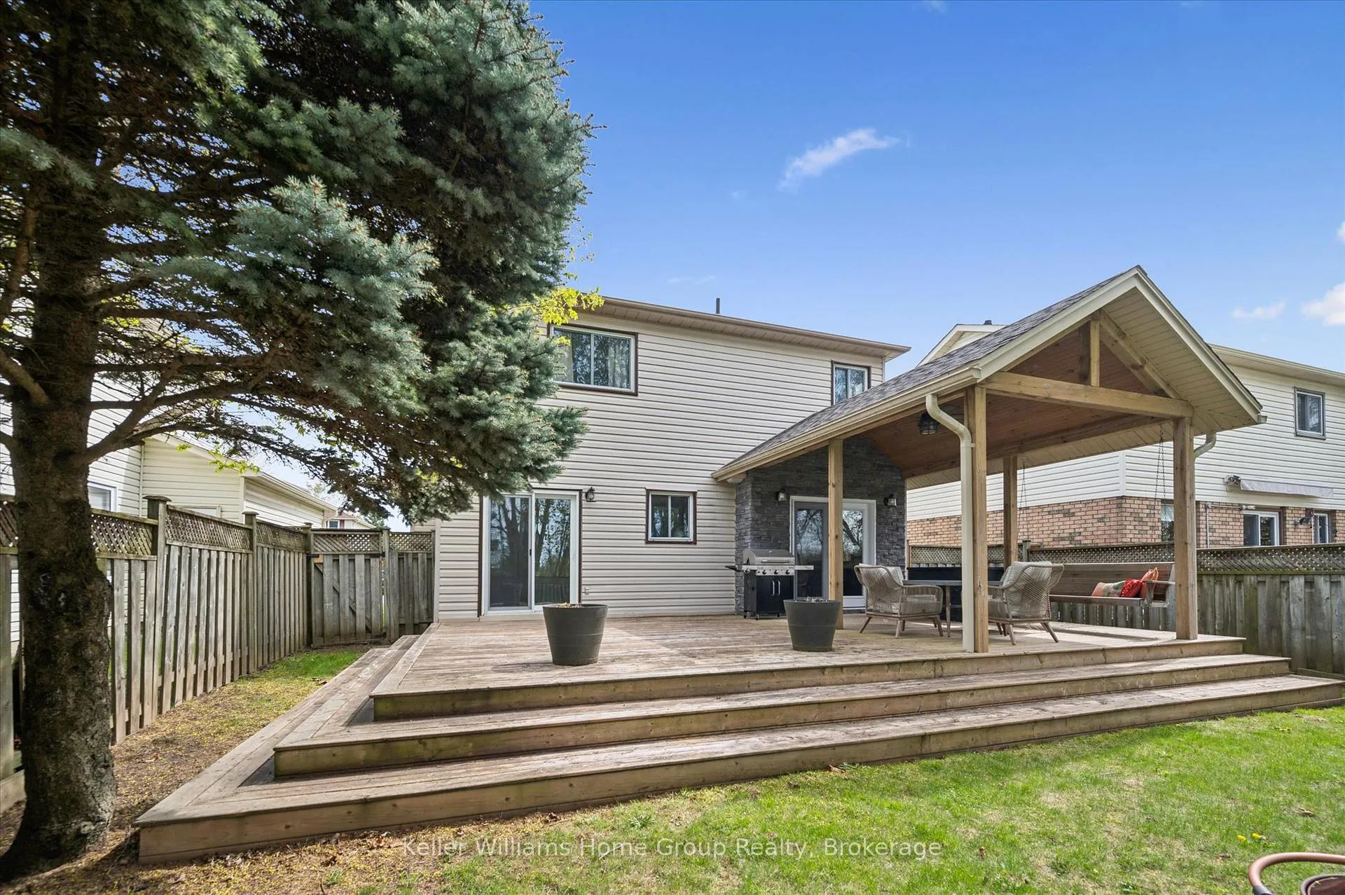 Photo 44 of 653 Holman Crescent, Centre Wellington, Fergus — HOMEH