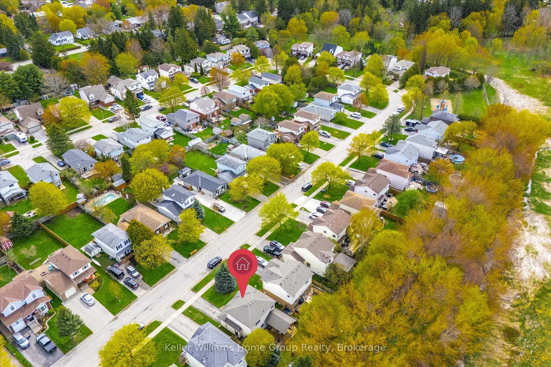 Photo 49 of 653 Holman Crescent, Centre Wellington, Fergus — HOMEH