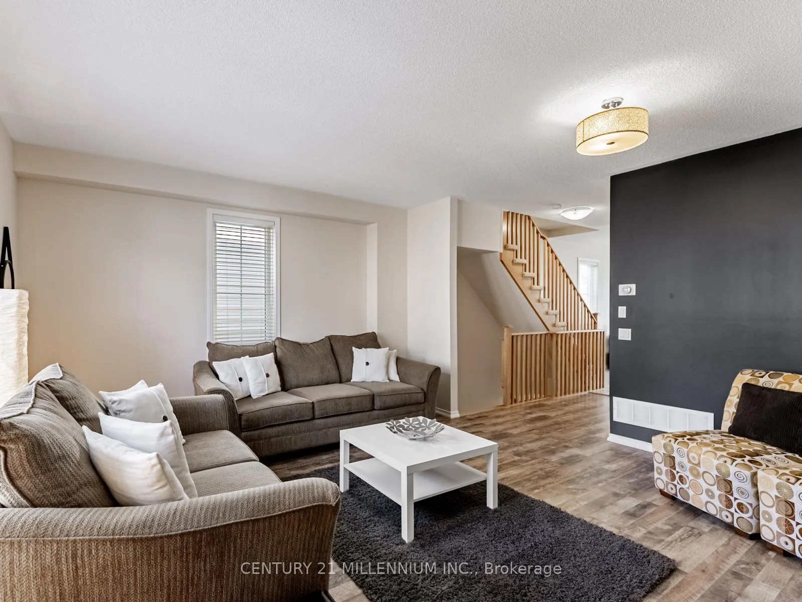 Photo 9 of 111 Cedar Lake Crescent, Brampton, Bram West — HOMEH