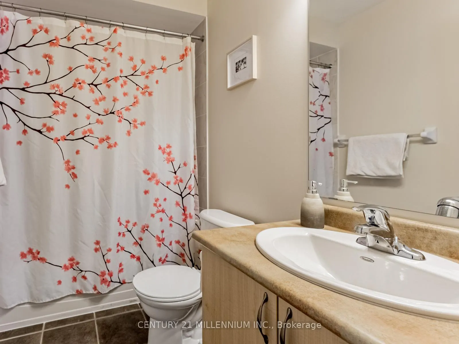 Photo 27 of 111 Cedar Lake Crescent, Brampton, Bram West — HOMEH