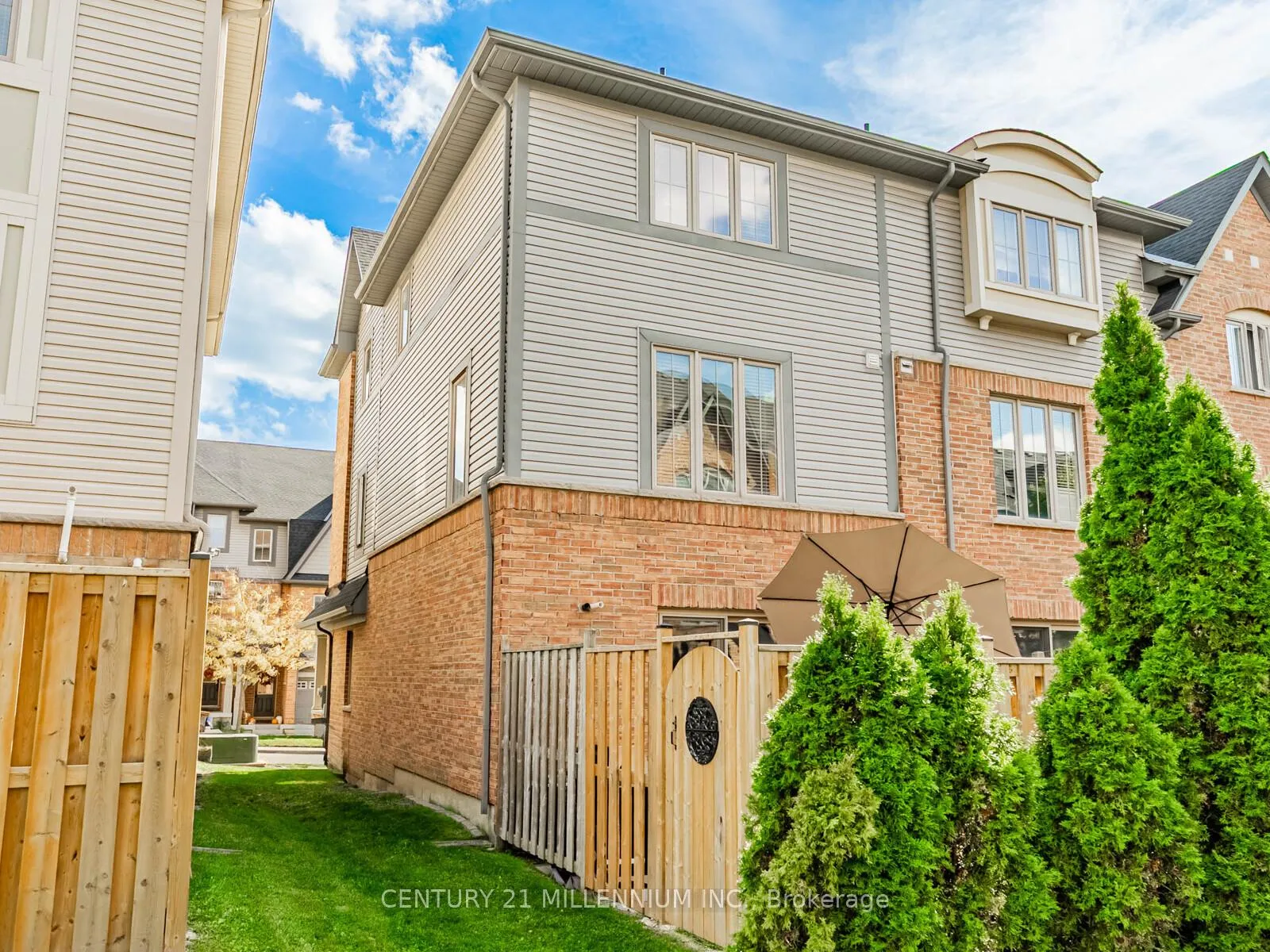 Photo 36 of 111 Cedar Lake Crescent, Brampton, Bram West — HOMEH
