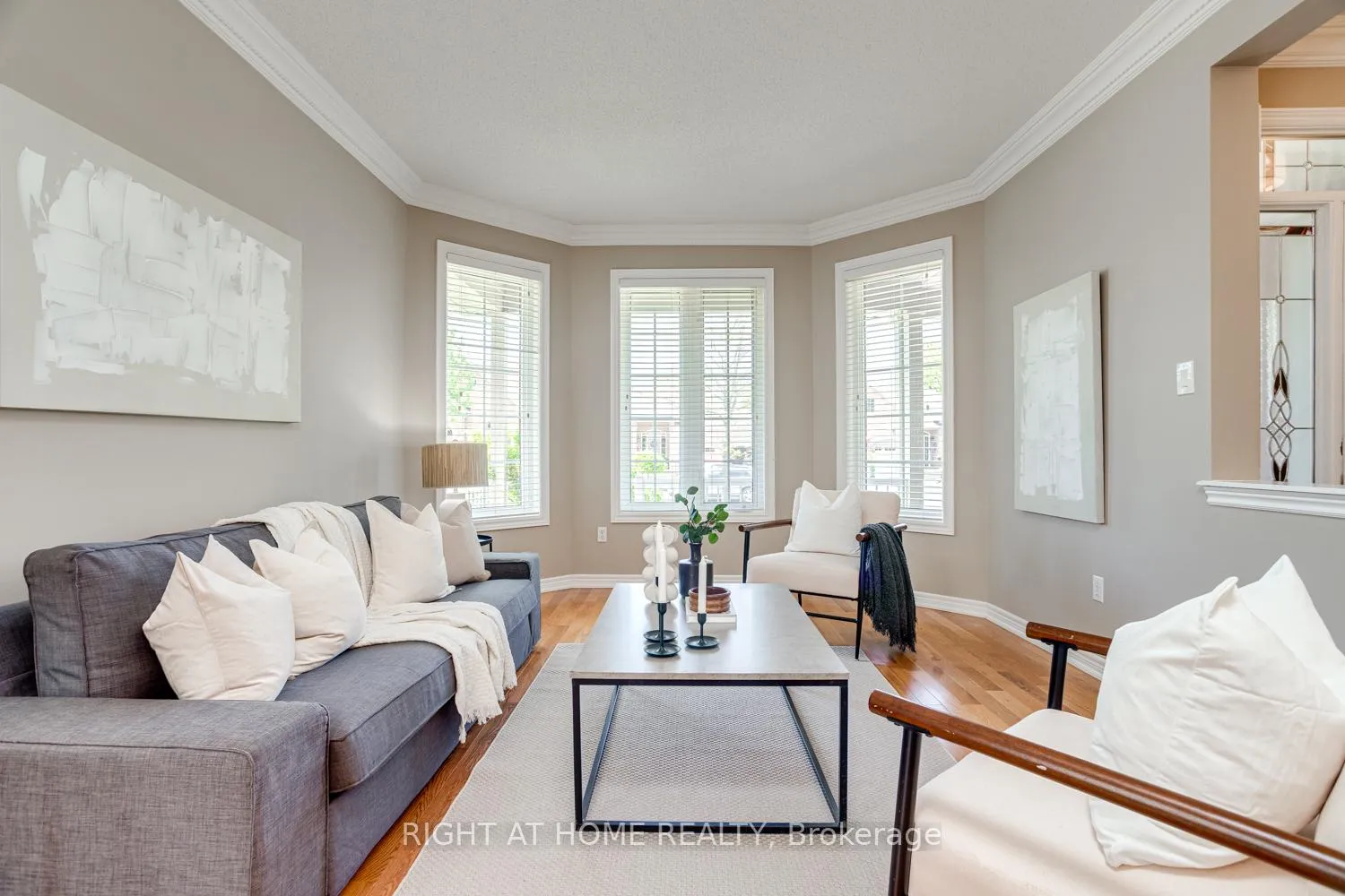 Photo 4 of 191 Roseborough Drive, Scugog, Port Perry — HOMEH