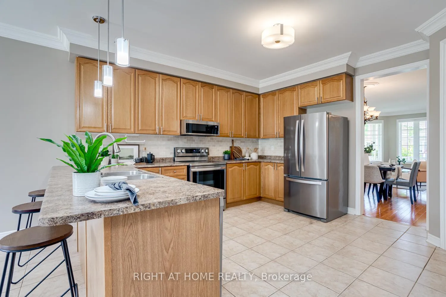 Photo 8 of 191 Roseborough Drive, Scugog, Port Perry — HOMEH