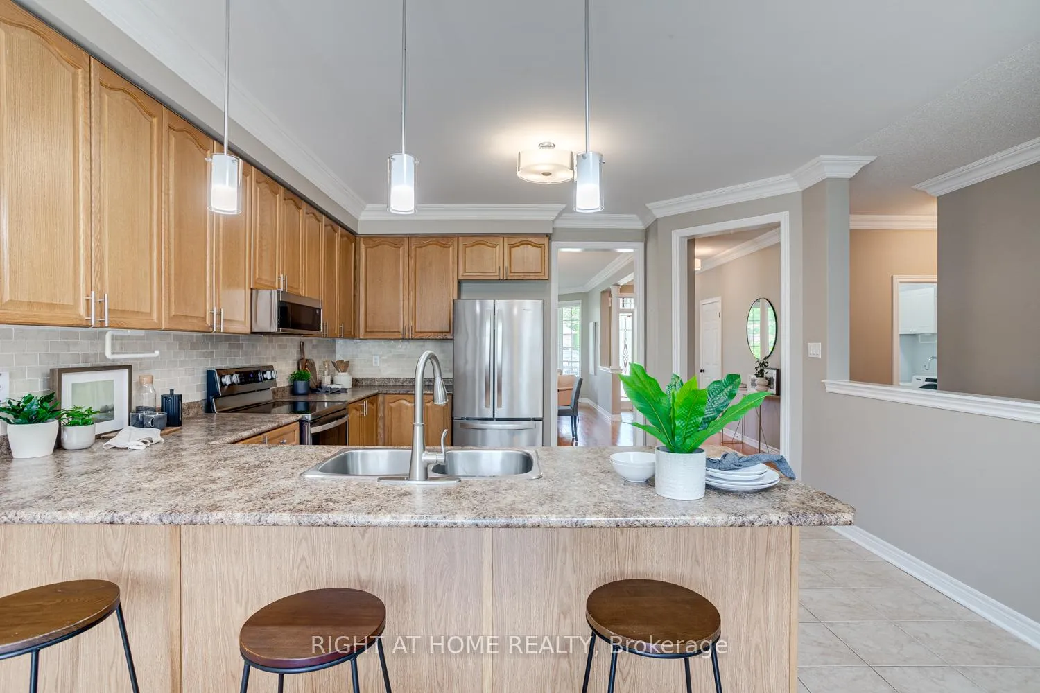 Photo 9 of 191 Roseborough Drive, Scugog, Port Perry — HOMEH