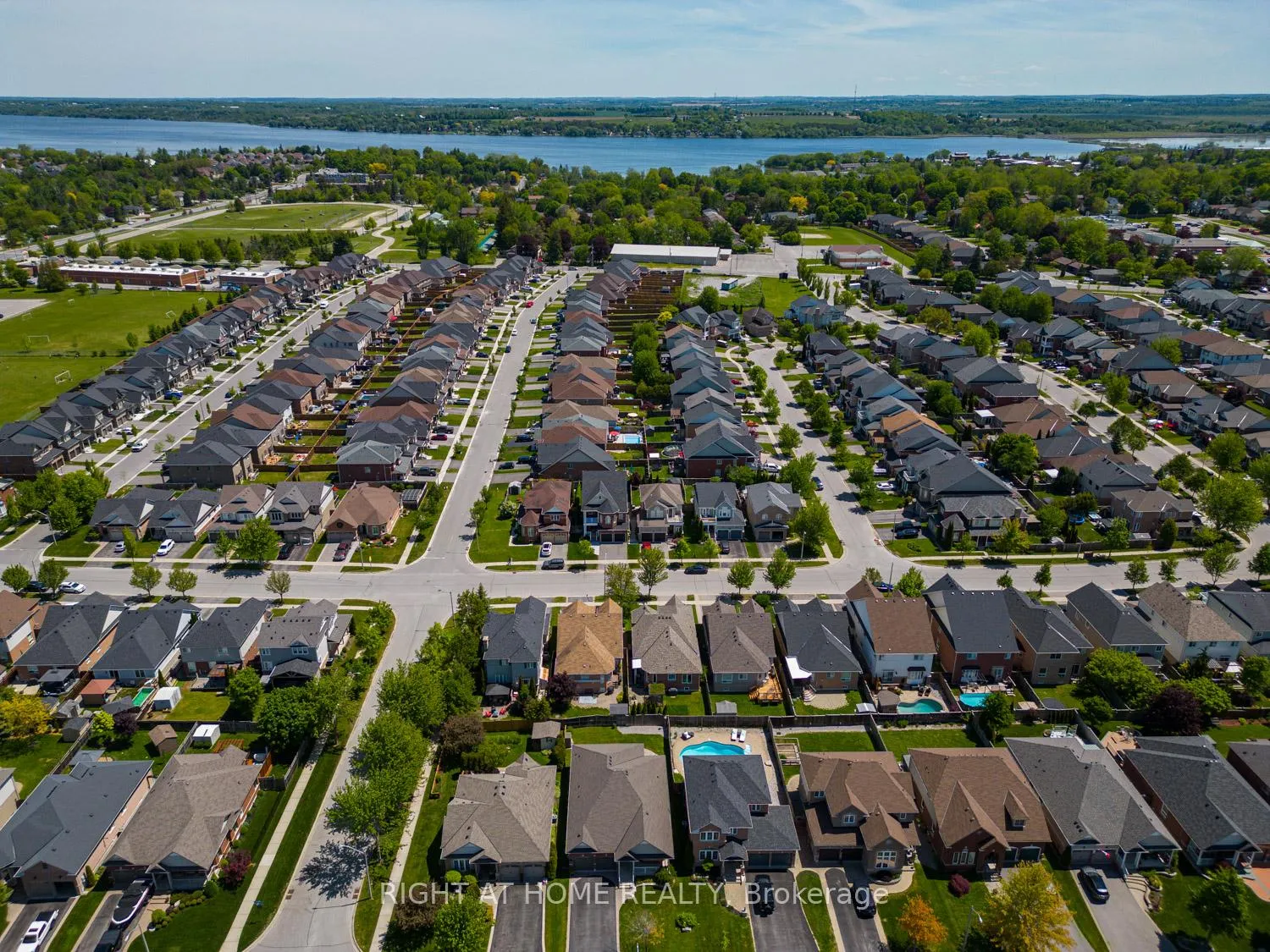 Photo 40 of 191 Roseborough Drive, Scugog, Port Perry — HOMEH