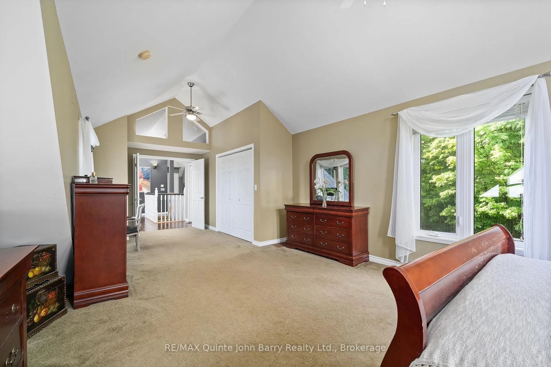 Photo 14 of 331 Drewery Street, Brighton, Rural Brighton — HOMEH