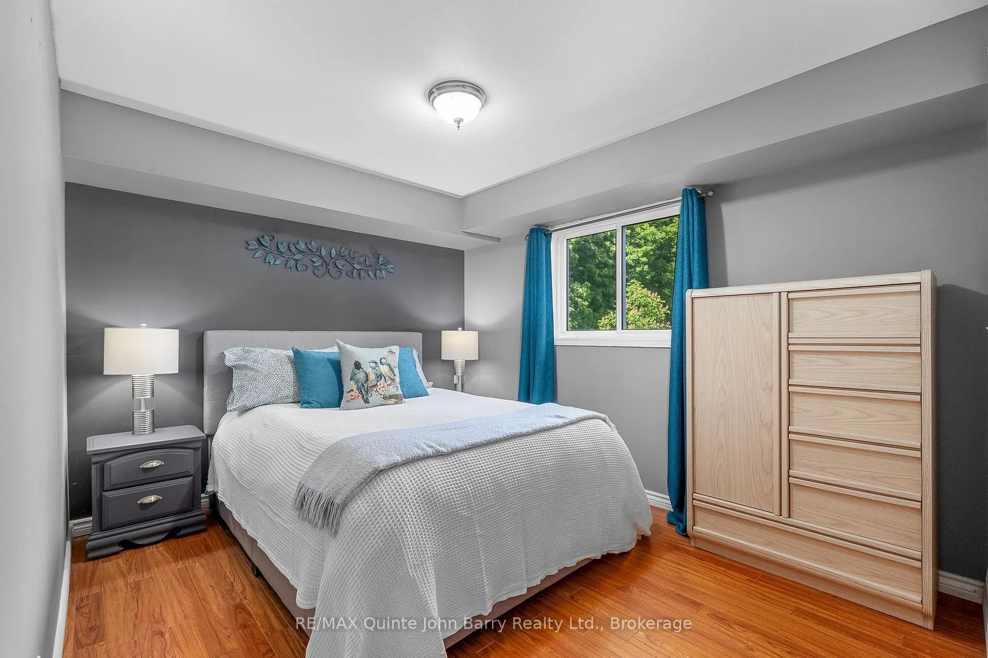 Photo 23 of 331 Drewery Street, Brighton, Rural Brighton — HOMEH