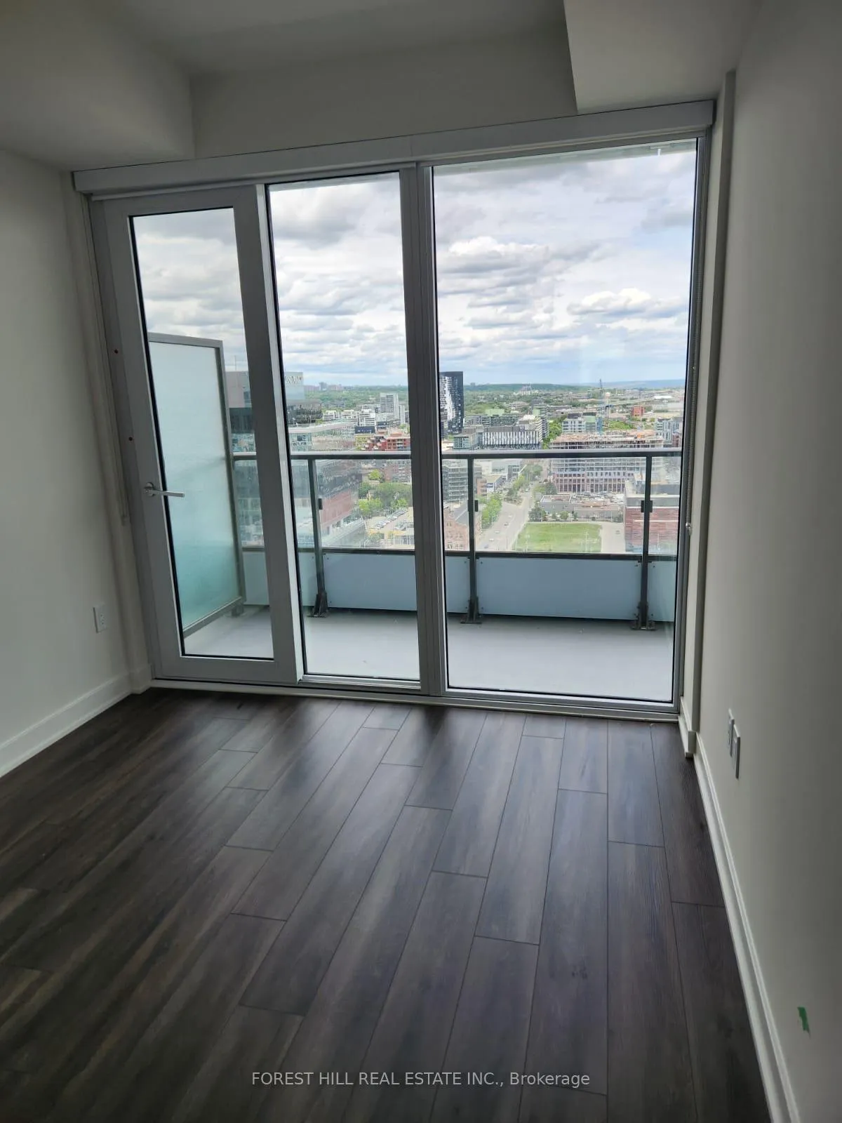 Photo 5 of Unit 2606 E, 70 Princess Street E, Toronto, Waterfront Communities — HOMEH