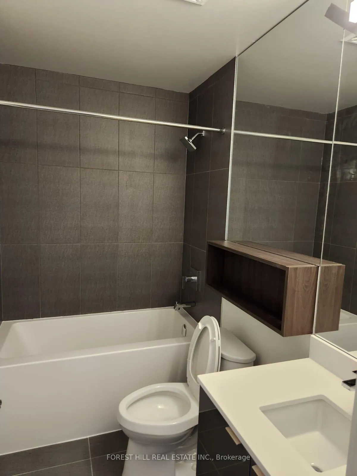 Photo 8 of Unit 2606 E, 70 Princess Street E, Toronto, Waterfront Communities — HOMEH