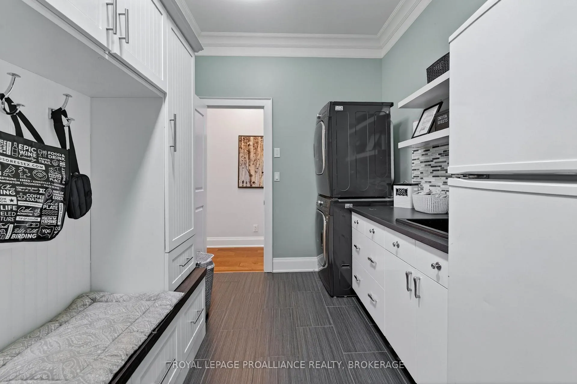 Photo 23 of 175 Deer Creek Drive, Frontenac, Frontenac South — HOMEH