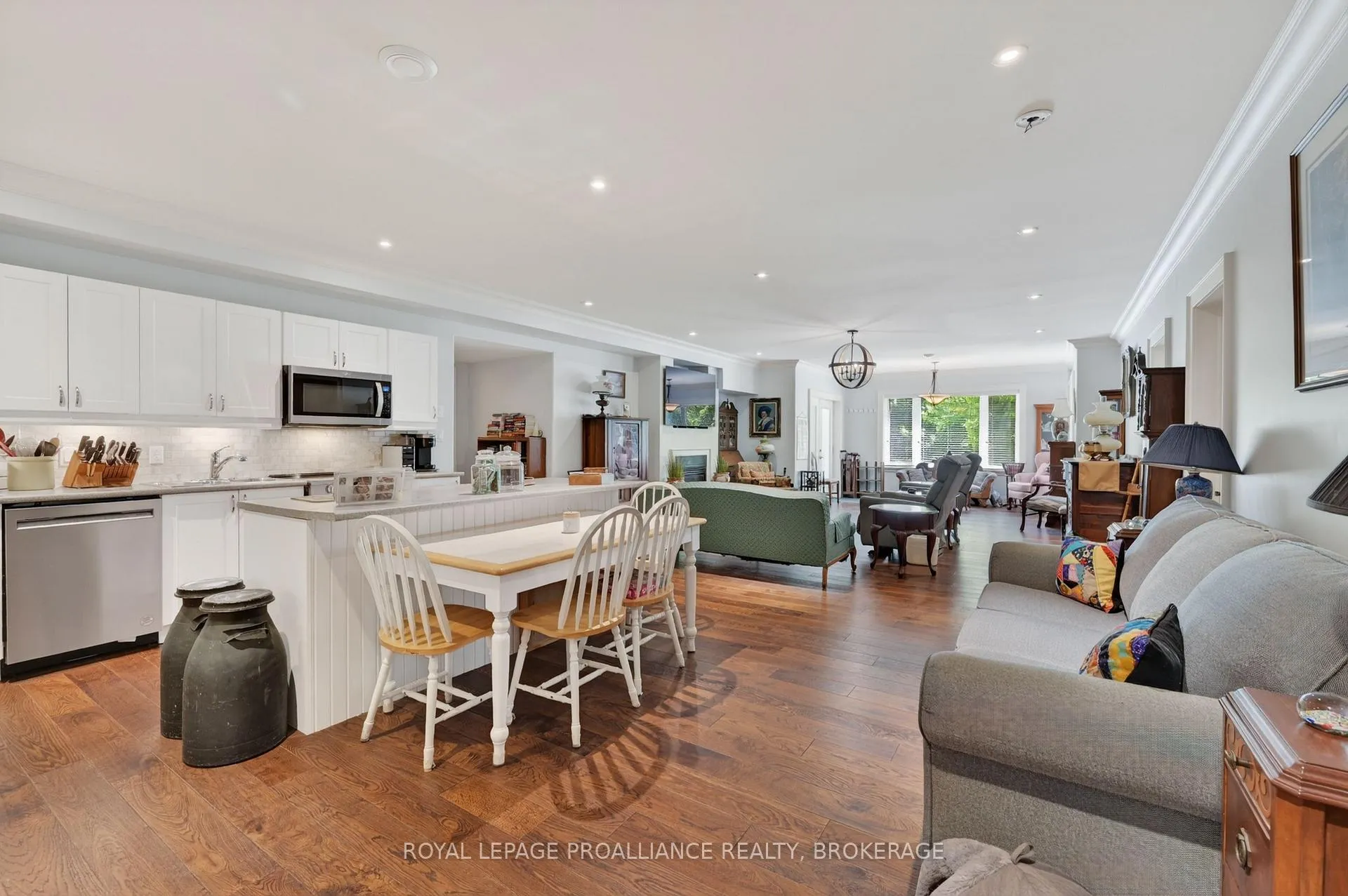 Photo 30 of 175 Deer Creek Drive, Frontenac, Frontenac South — HOMEH