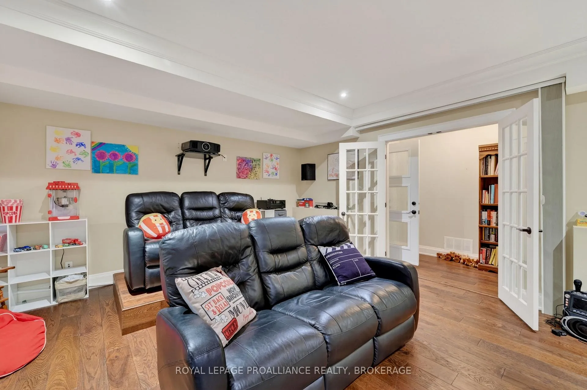 Photo 37 of 175 Deer Creek Drive, Frontenac, Frontenac South — HOMEH