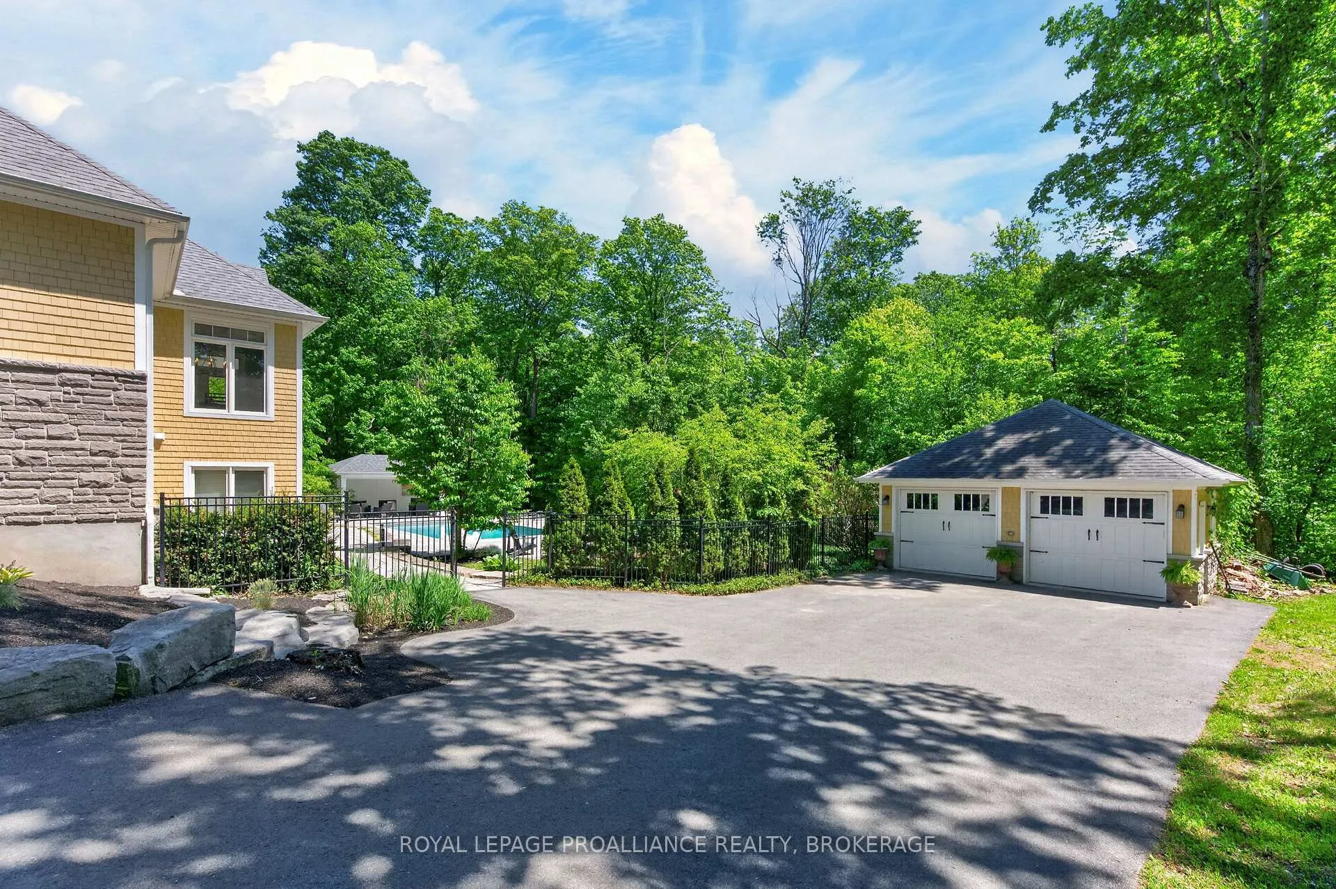 Photo 48 of 175 Deer Creek Drive, Frontenac, Frontenac South — HOMEH