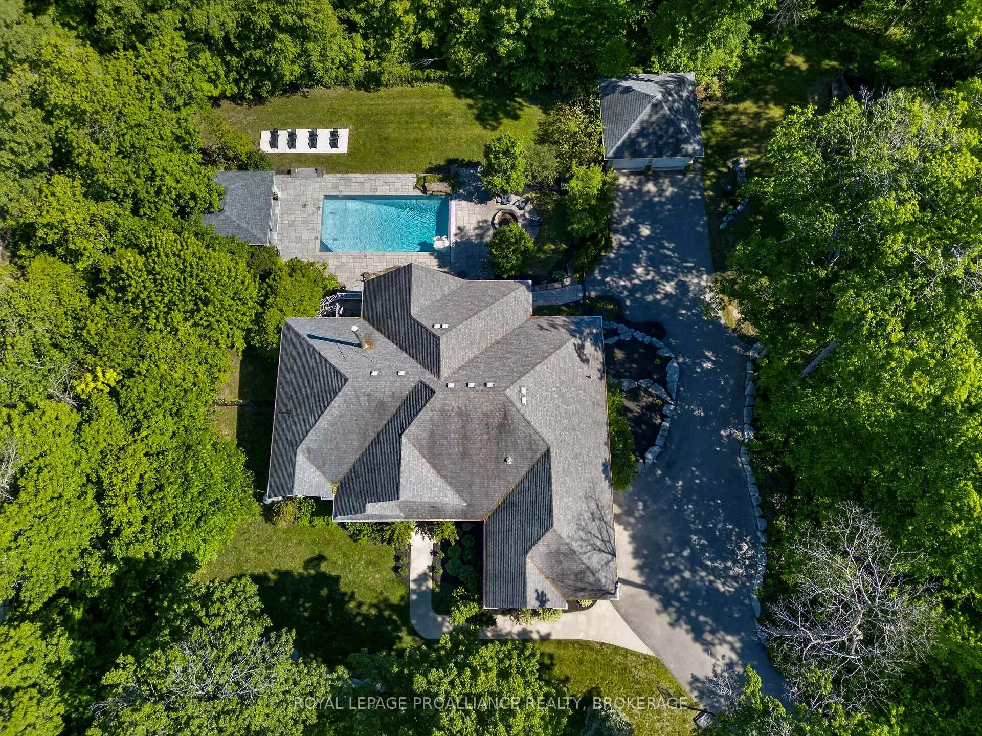 Photo 49 of 175 Deer Creek Drive, Frontenac, Frontenac South — HOMEH