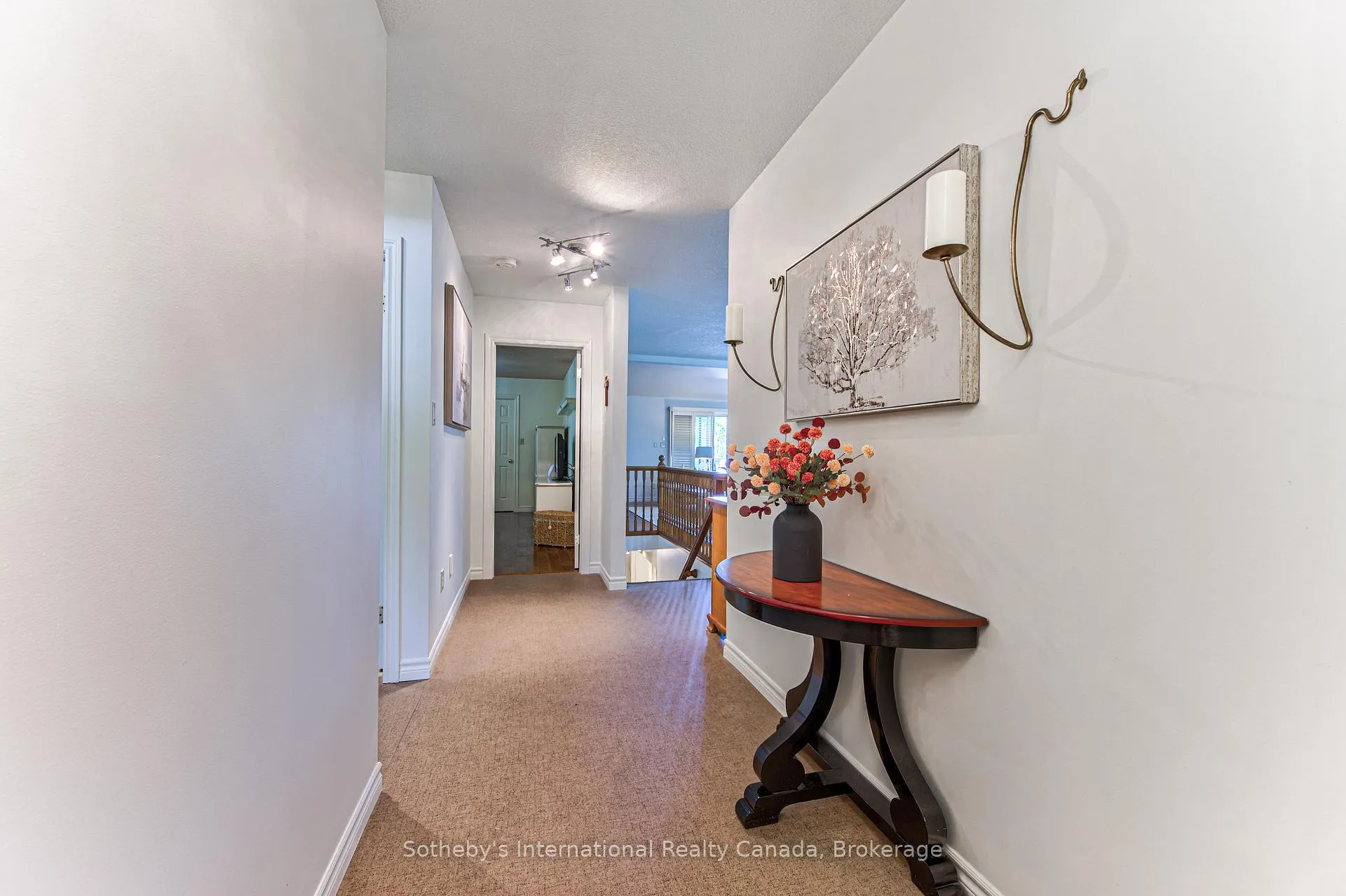 Photo 5 of 179 Westchester Drive W, Kitchener — HOMEH