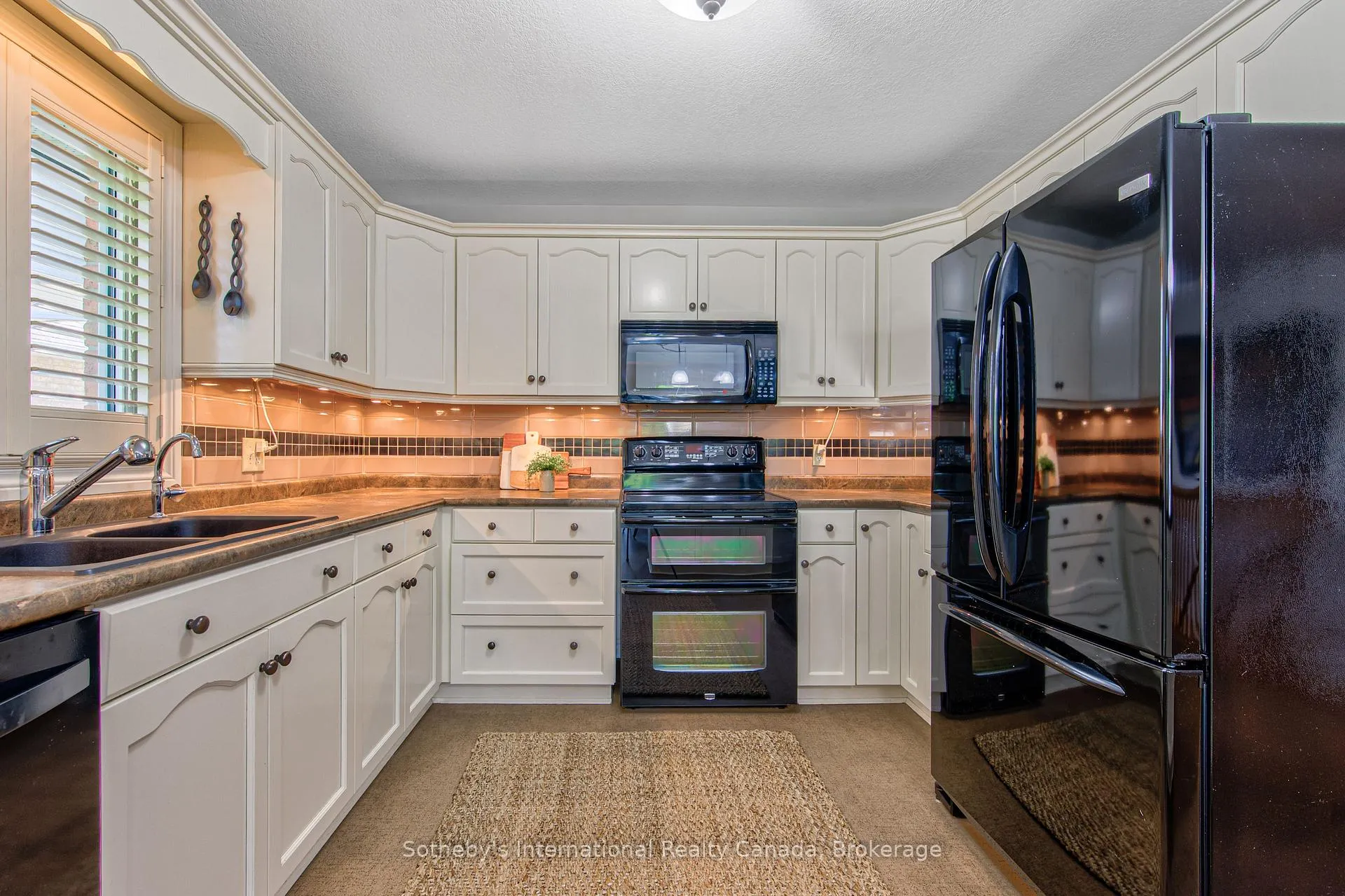 Photo 16 of 179 Westchester Drive W, Kitchener — HOMEH