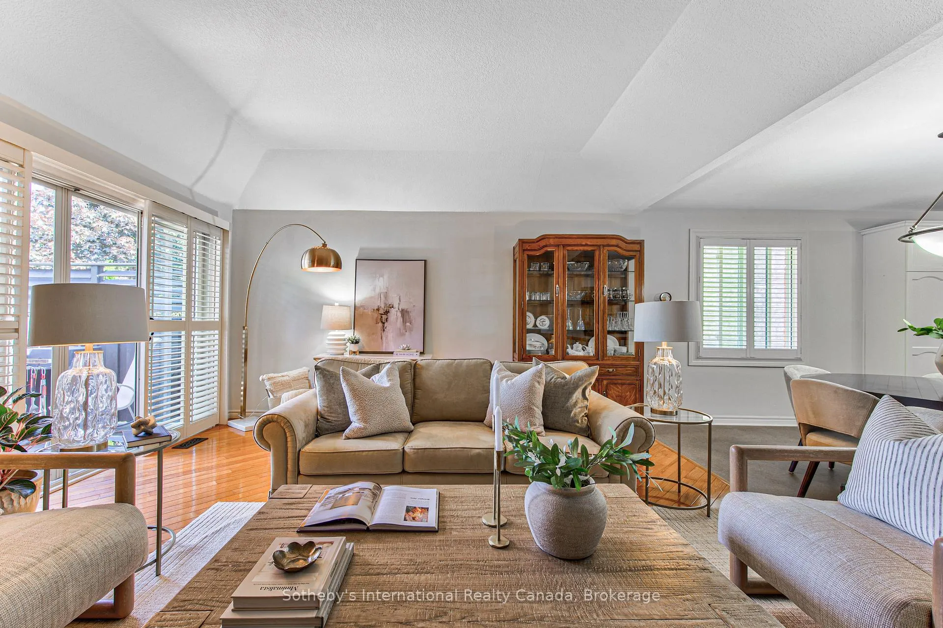 Photo 22 of 179 Westchester Drive W, Kitchener — HOMEH