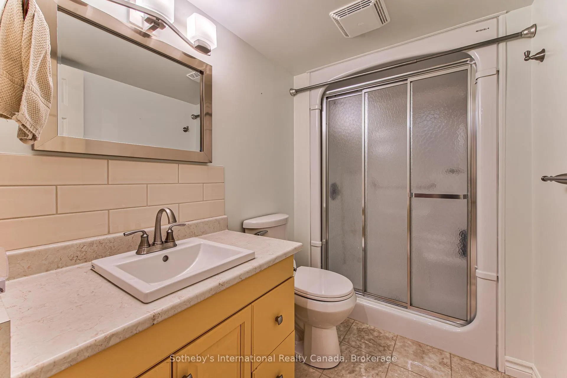 Photo 26 of 179 Westchester Drive W, Kitchener — HOMEH