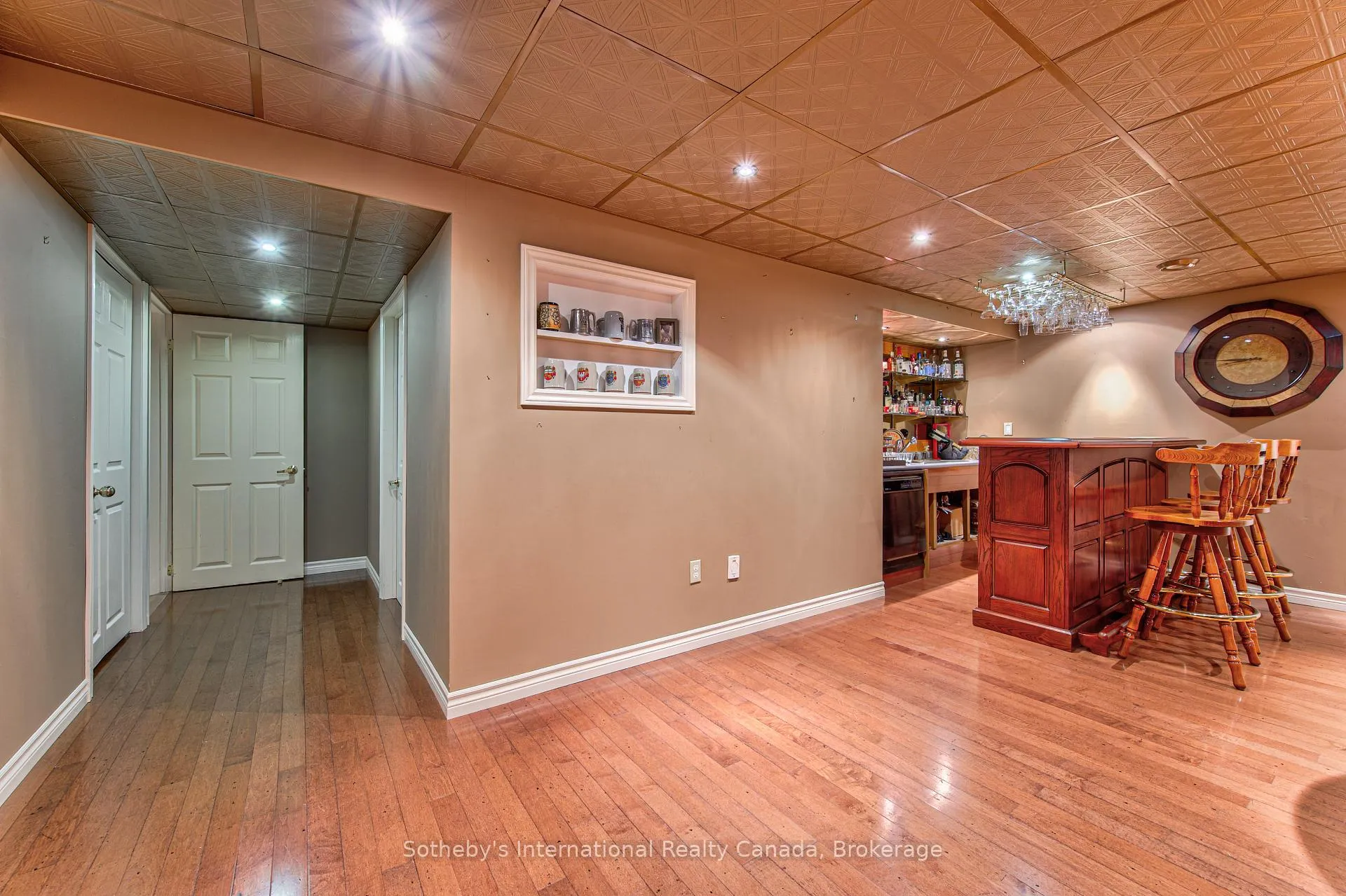 Photo 30 of 179 Westchester Drive W, Kitchener — HOMEH