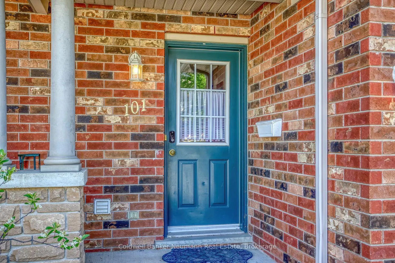 Photo 4 of Unit 101, 30 Imperial Road S, Guelph, Willow West/Sugarbush/West Acres — HOMEH