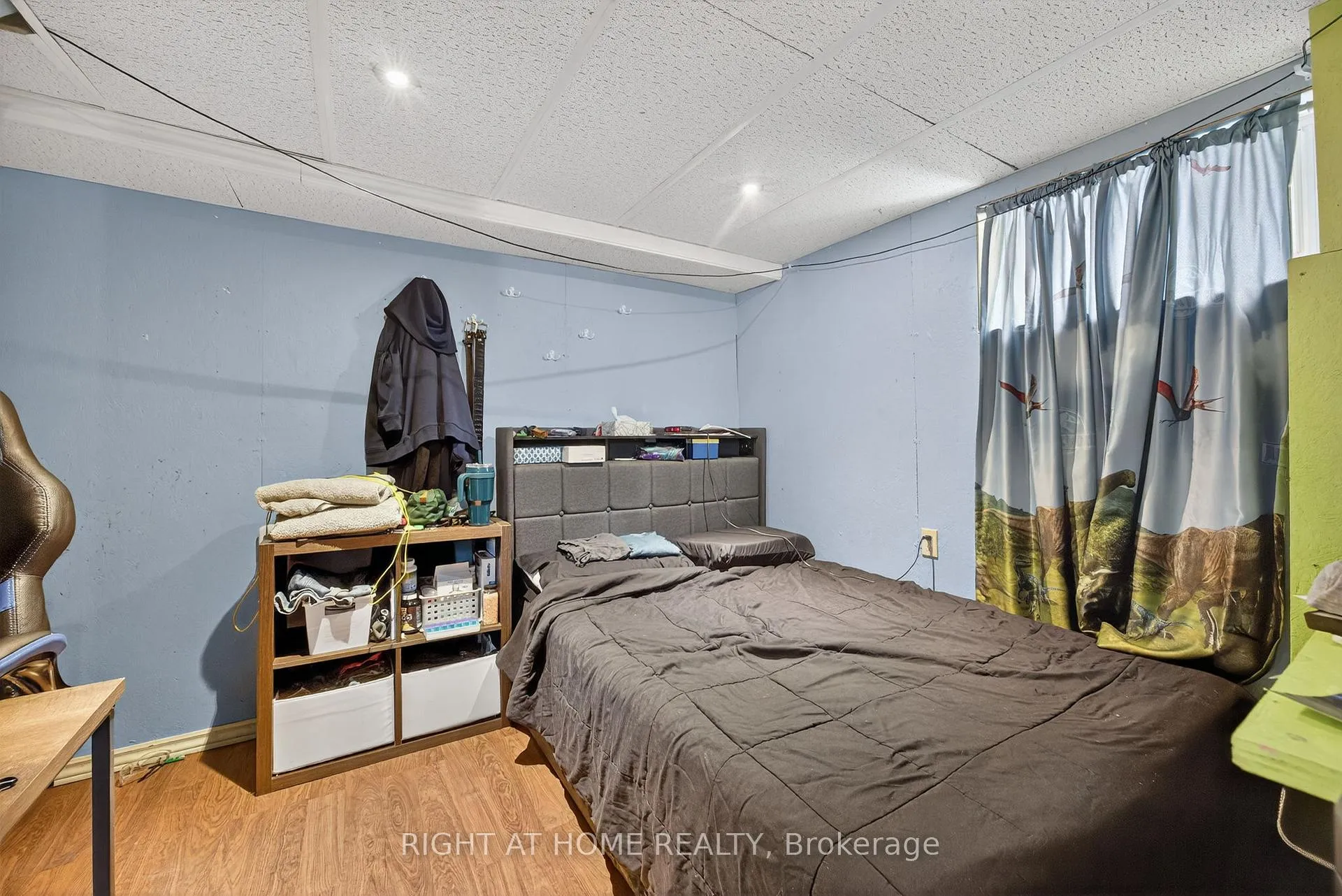 Photo 19 of 25 Thomson Street, Barrie, Queen's Park — HOMEH