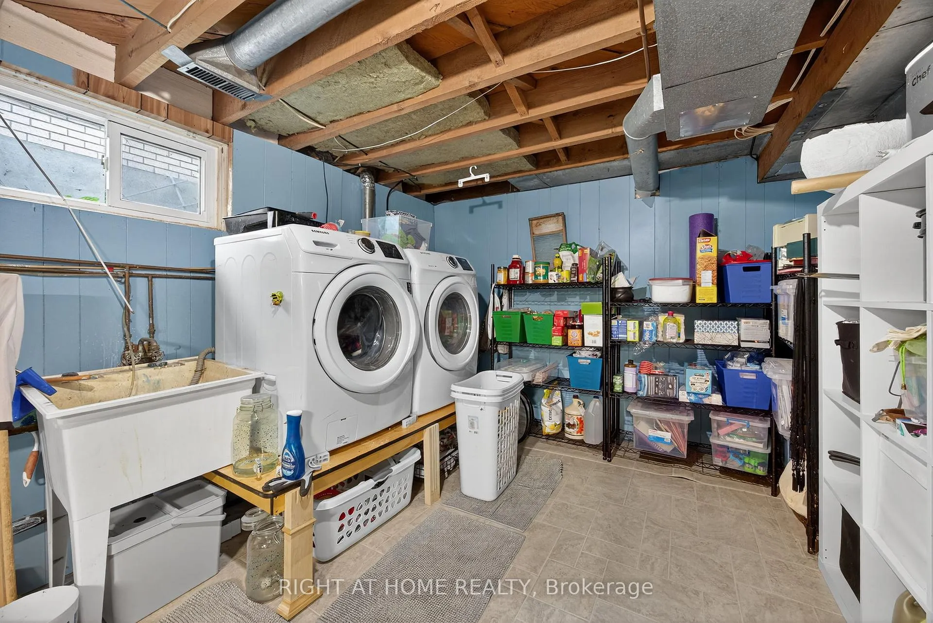 Photo 20 of 25 Thomson Street, Barrie, Queen's Park — HOMEH