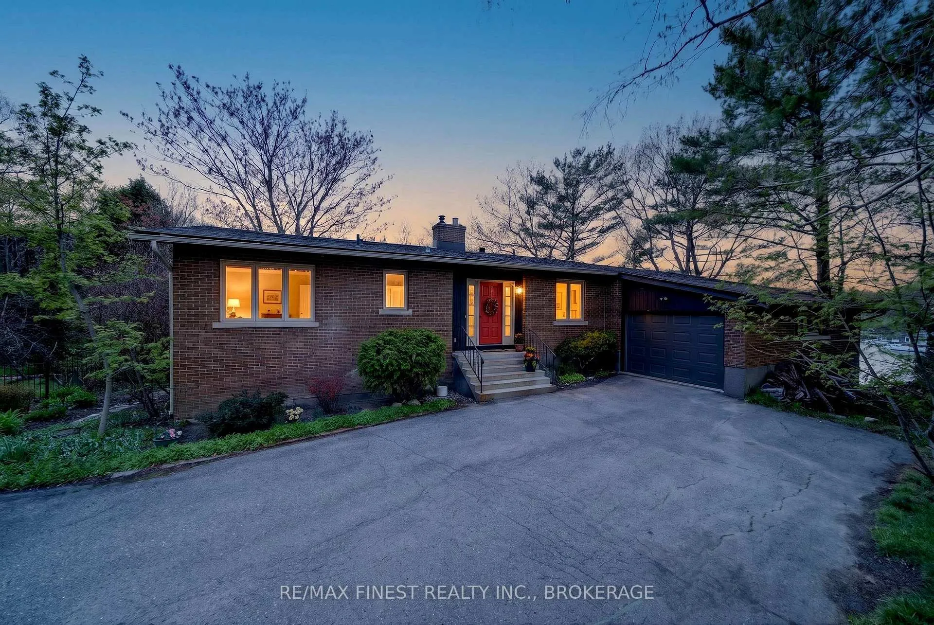 Photo 5 of 10 Warbler Lane, Kingston, Kingston East (incl CFB Kingston) — HOMEH