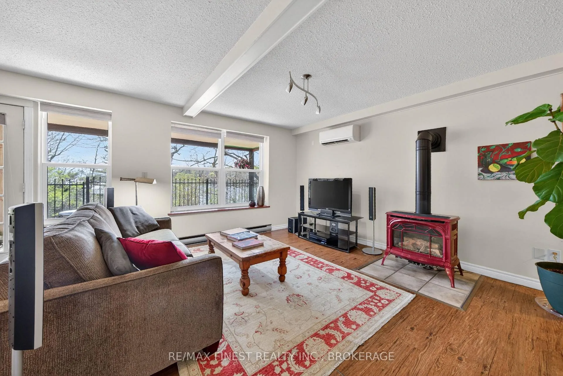 Photo 35 of 10 Warbler Lane, Kingston, Kingston East (incl CFB Kingston) — HOMEH