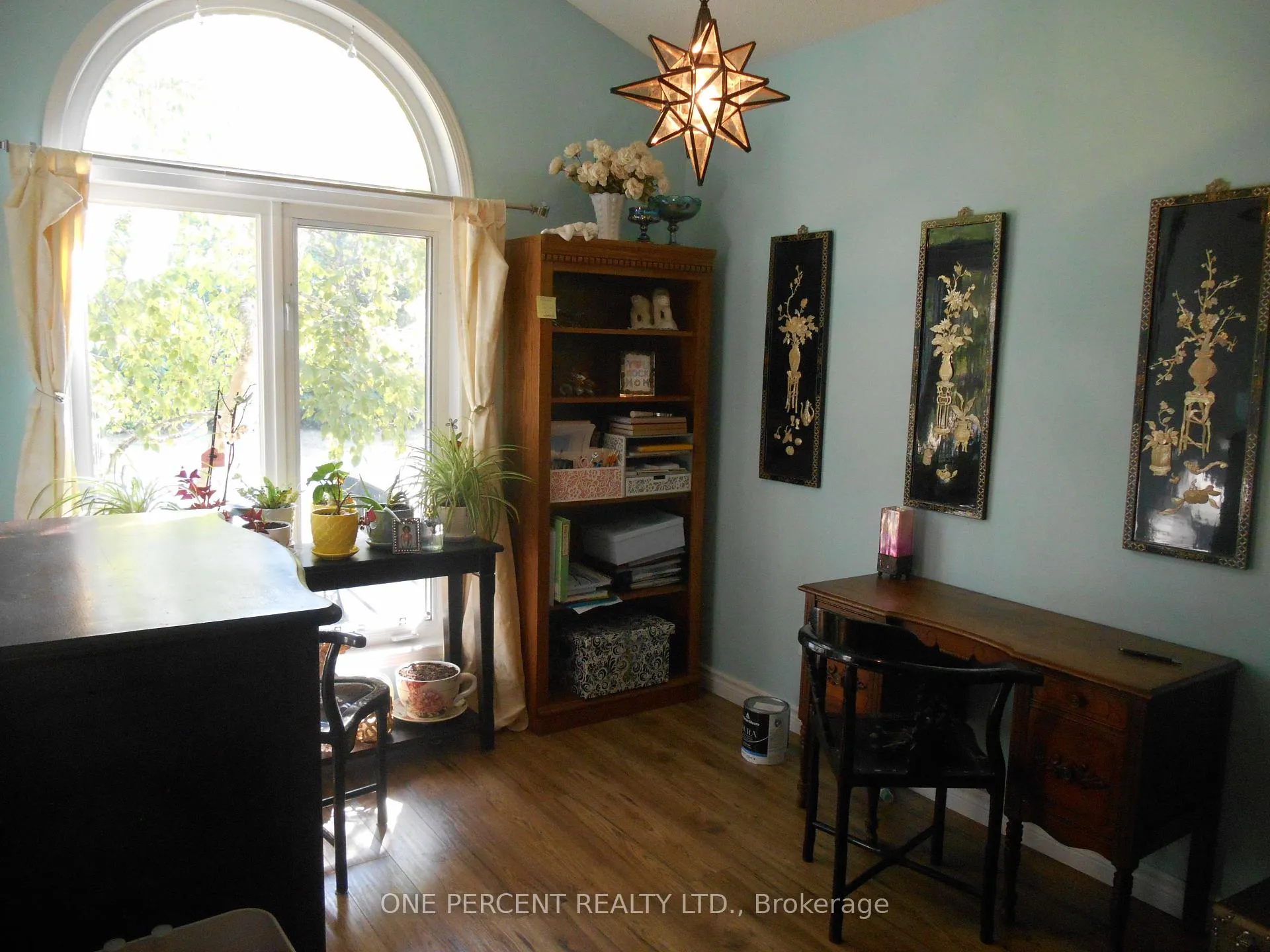 Photo 4 of 22 Brillinger Drive, Wasaga Beach — HOMEH