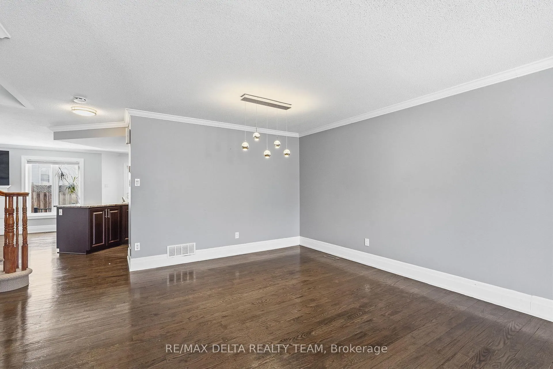 Photo 8 of 939 Cahill Drive W, Ottawa, Hunt Club — HOMEH