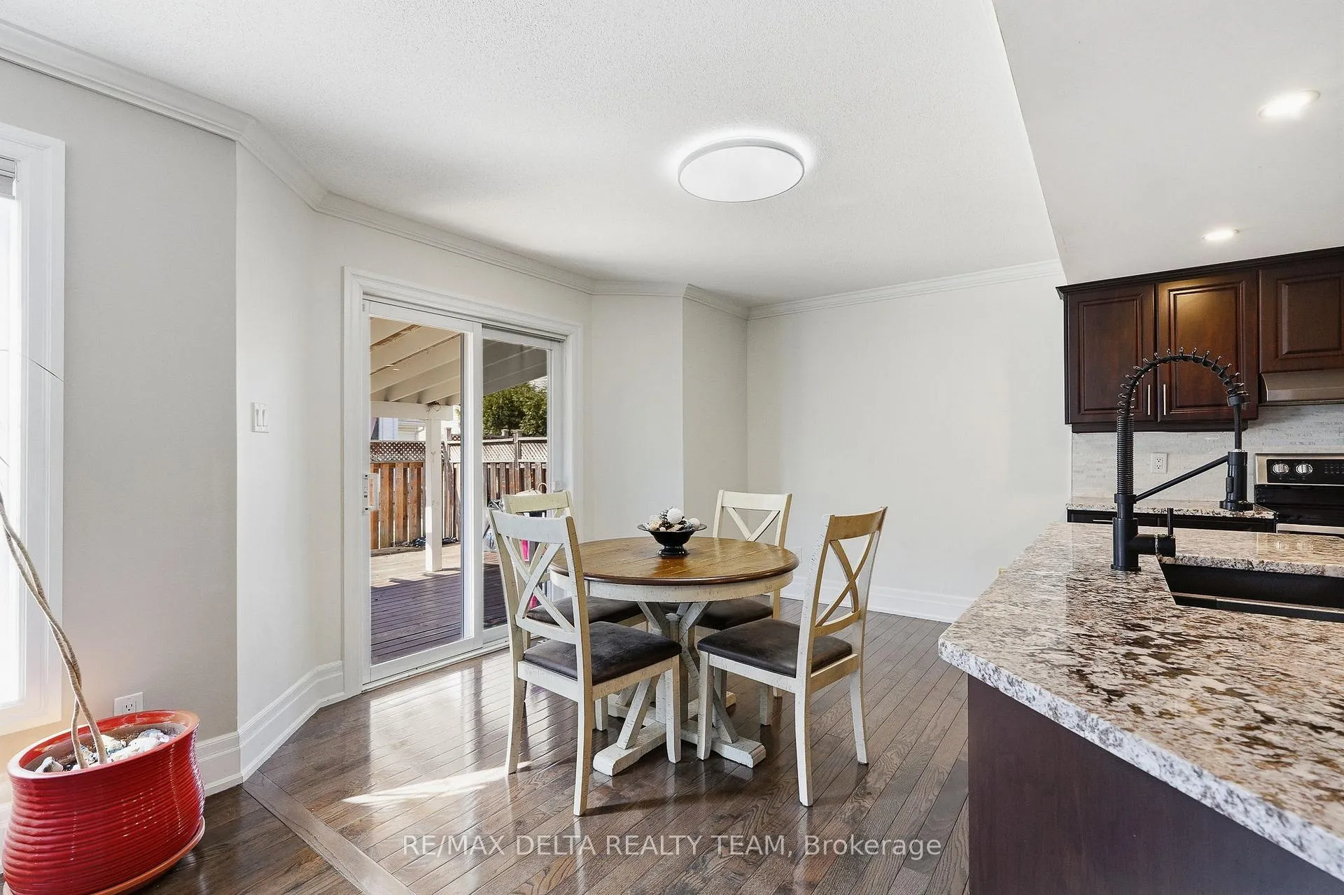 Photo 18 of 939 Cahill Drive W, Ottawa, Hunt Club — HOMEH