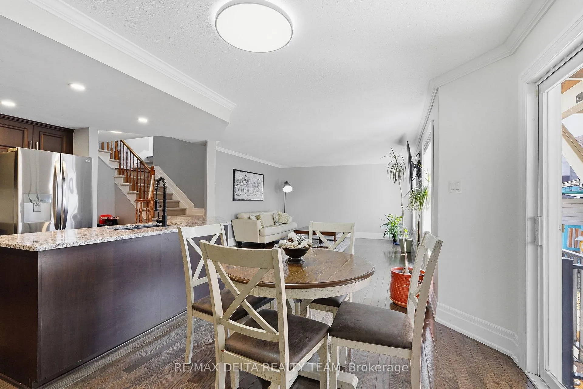 Photo 20 of 939 Cahill Drive W, Ottawa, Hunt Club — HOMEH