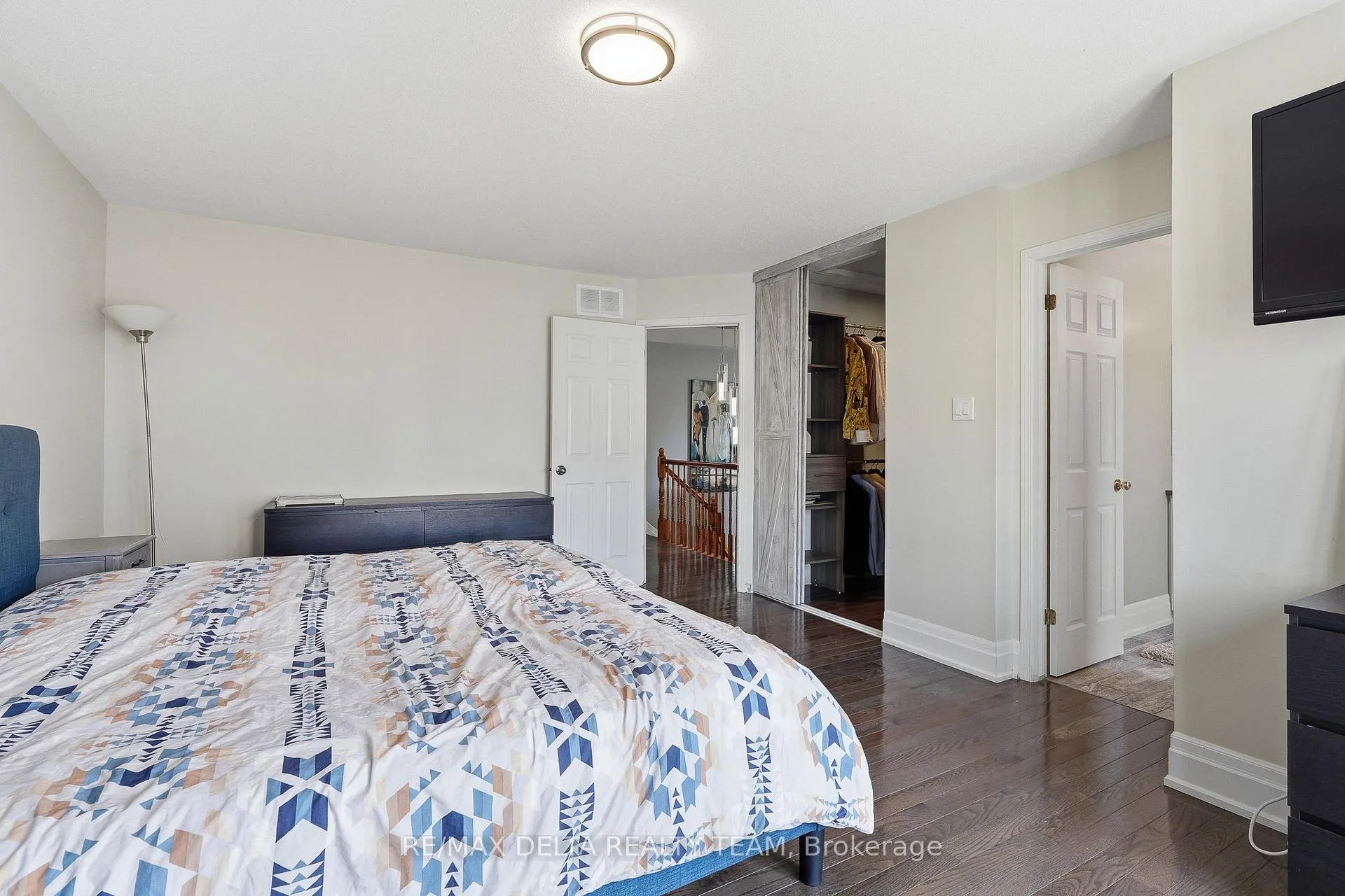 Photo 23 of 939 Cahill Drive W, Ottawa, Hunt Club — HOMEH