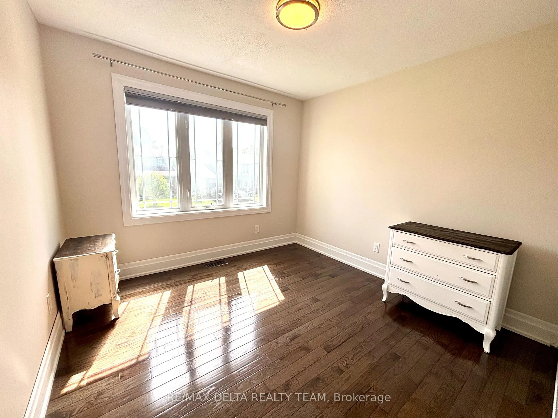 Photo 25 of 939 Cahill Drive W, Ottawa, Hunt Club — HOMEH